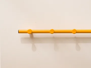 经典挂衣杆50cm - 日光黄 - Essem Design