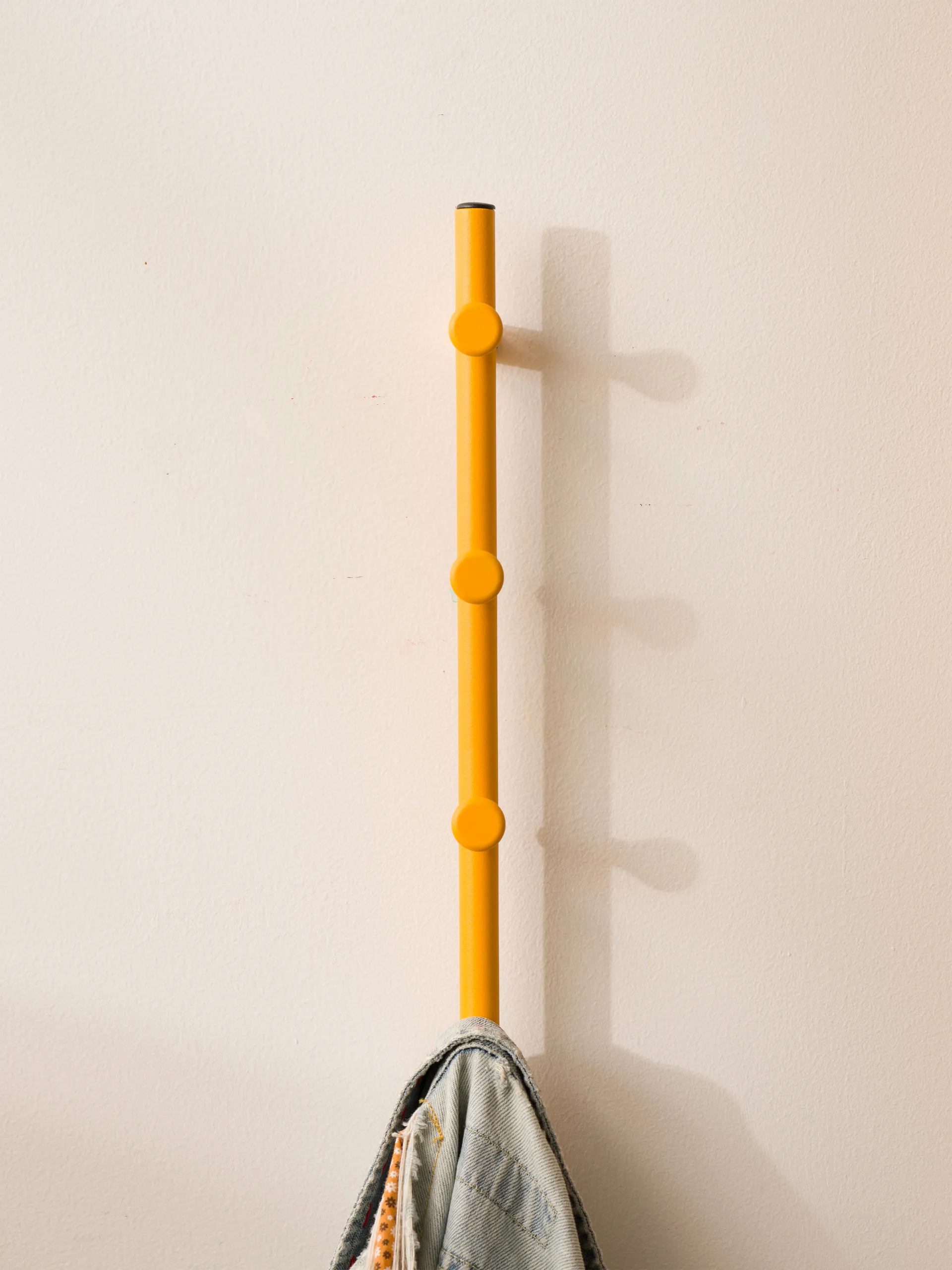 Classic coat rail 40 cm, Sun 黄色 Essem Design