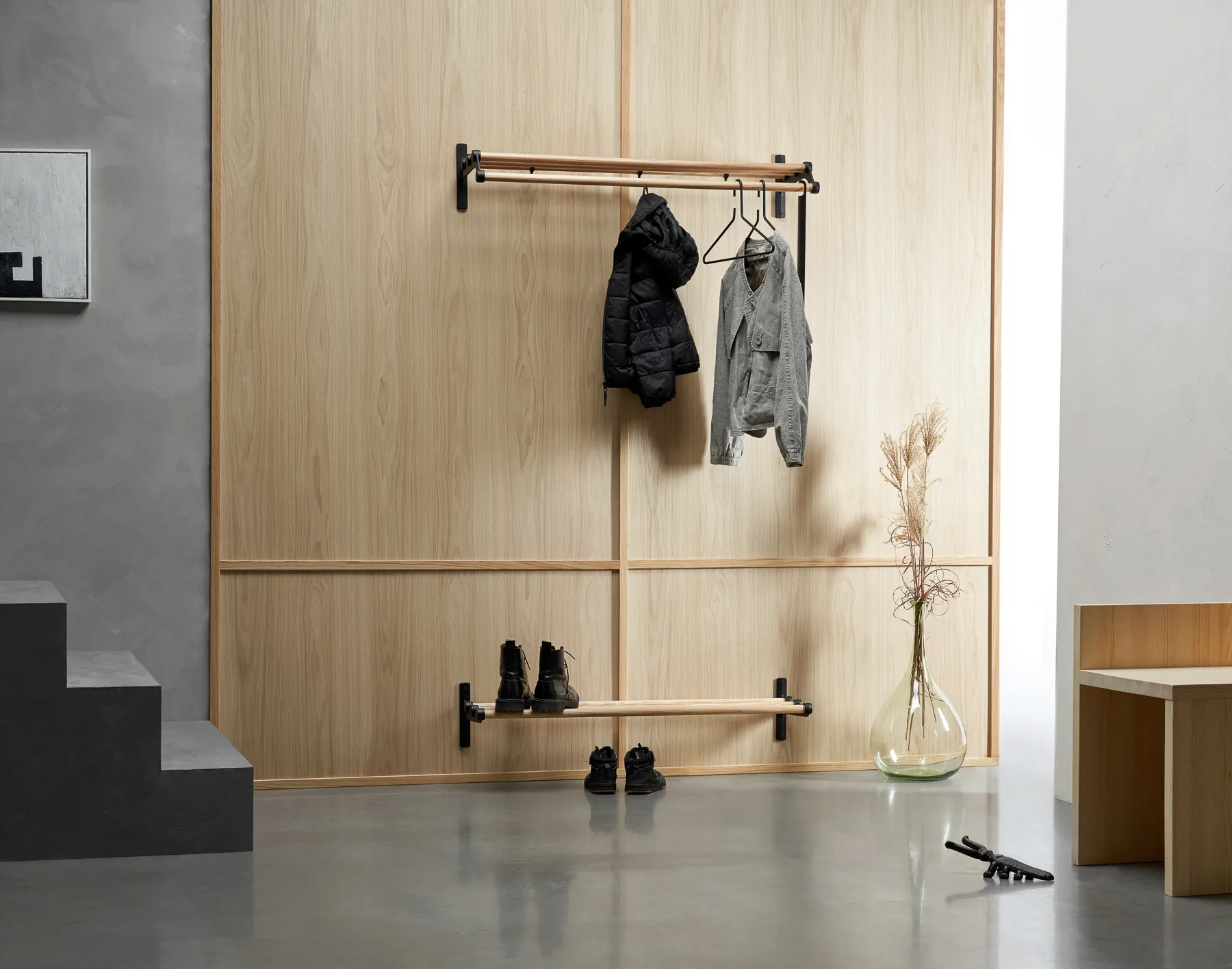 Nostalgi 291 帽子搁板100cm, 黑色_黑色 Essem Design