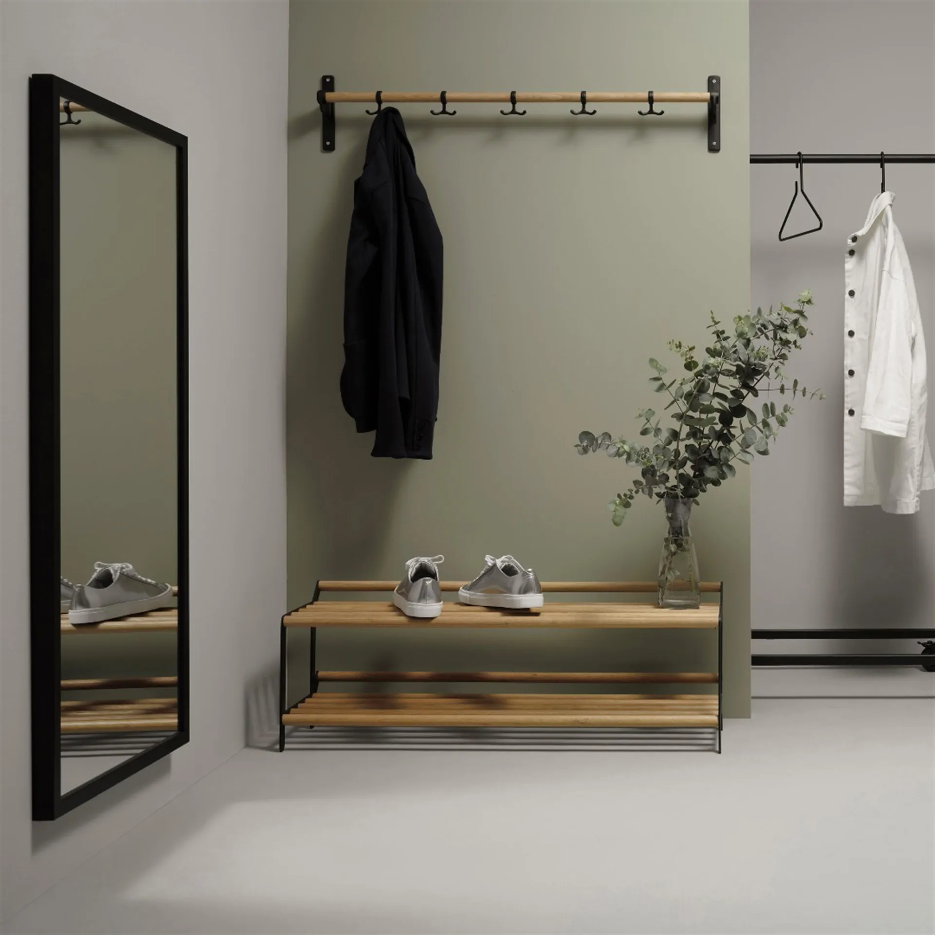 Nostalgi hook 100 cm, oak, 黑色 Essem Design