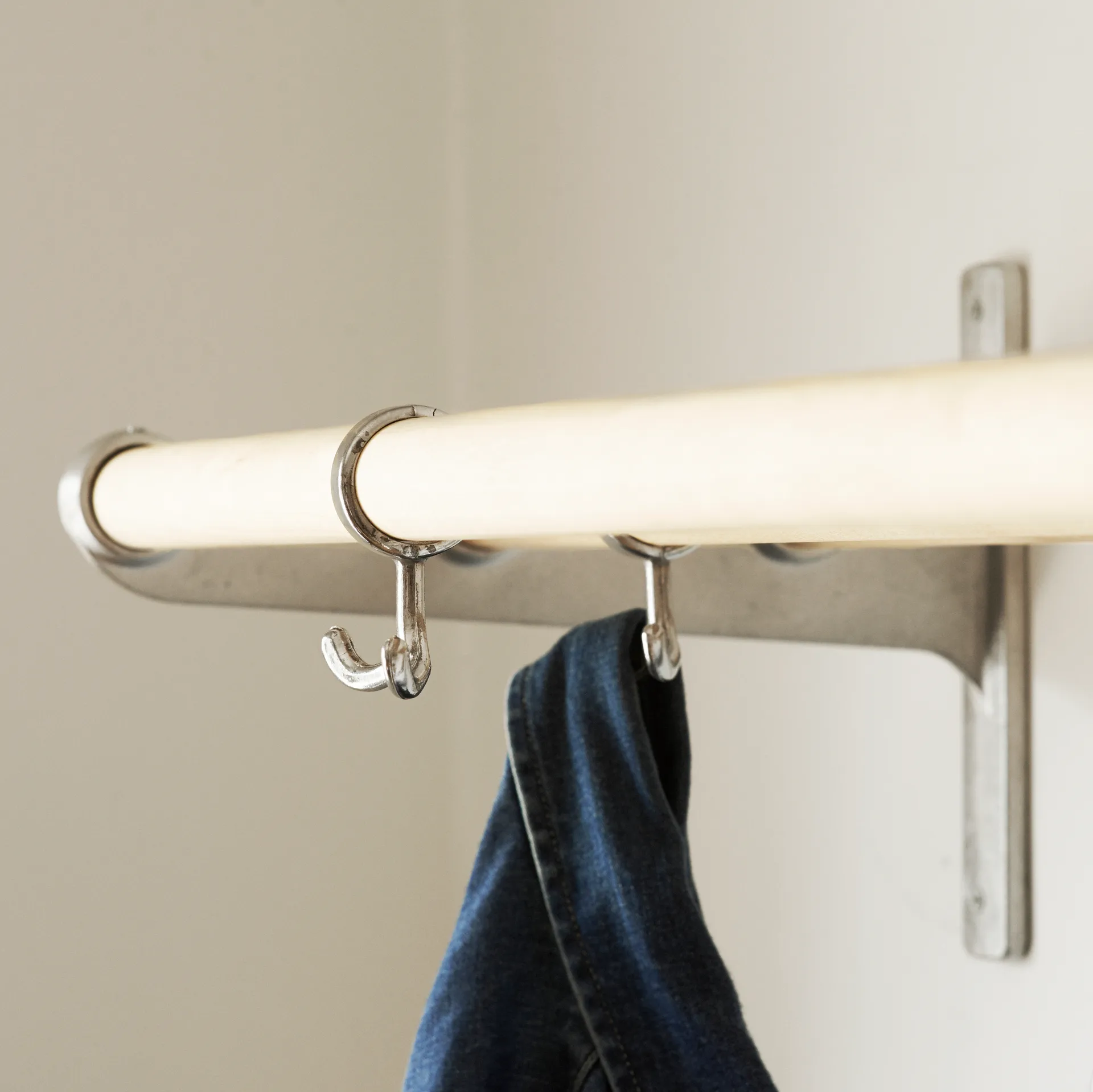 Nostalgi hook 两件套装, aluminum Essem Design