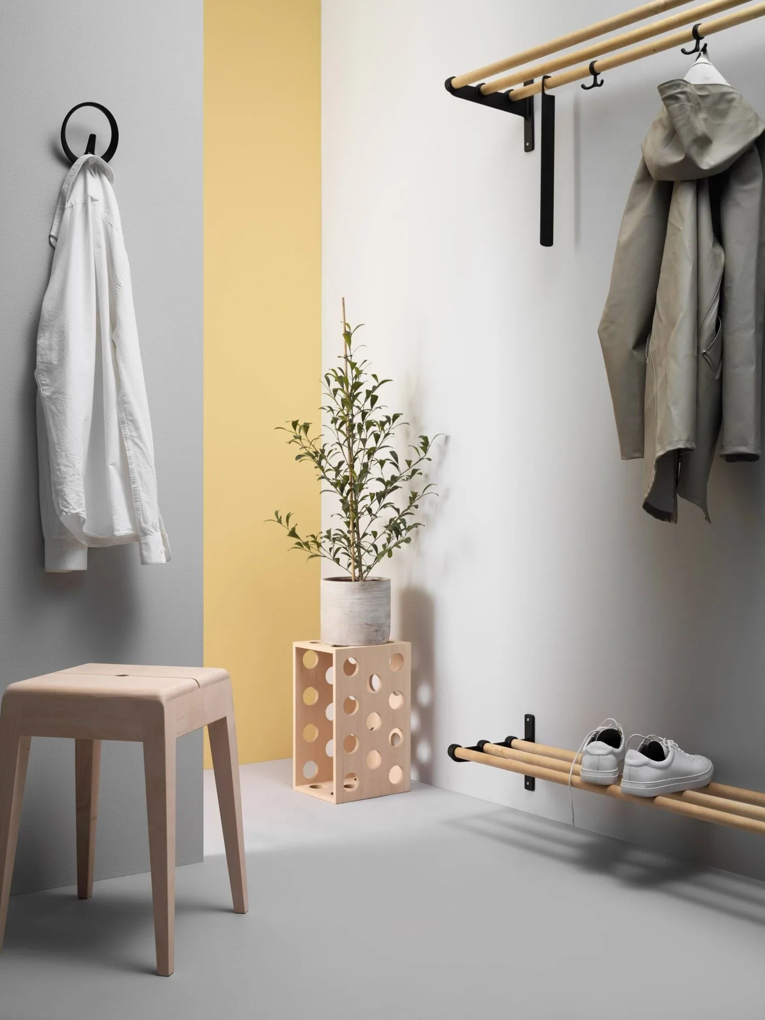 Nostalgi 帽子搁板 鞋架 Essem Design