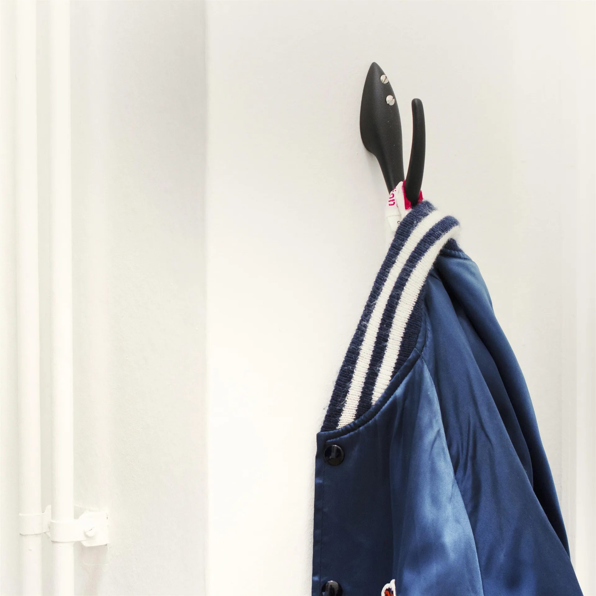 Papa clothes 挂钩, 黑色, structure Essem Design