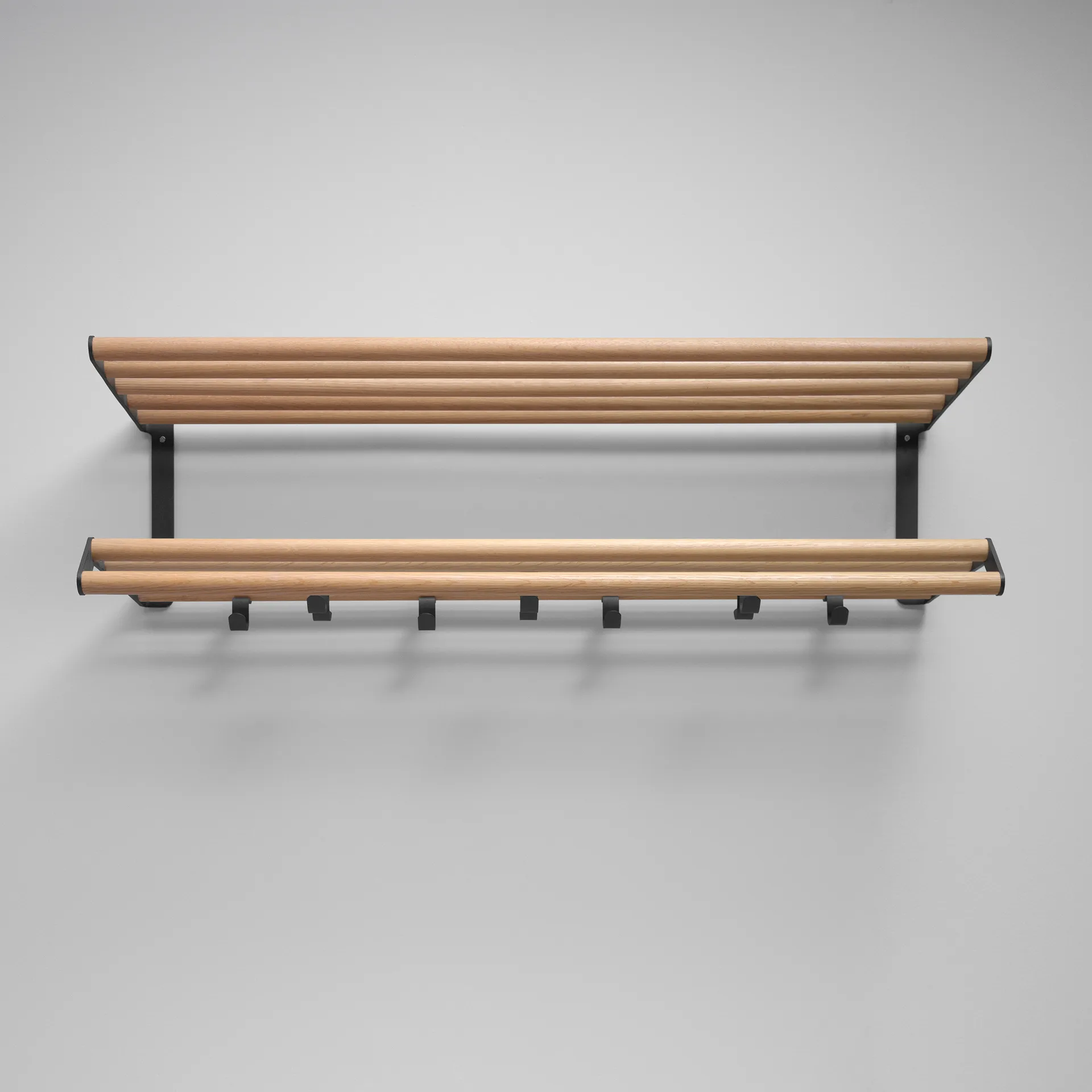 Tamburin hat rack 100 cm, oak-黑色 Essem Design