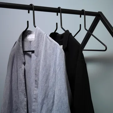 Triangel 衣架 3件装 - 黑色 - Essem Design