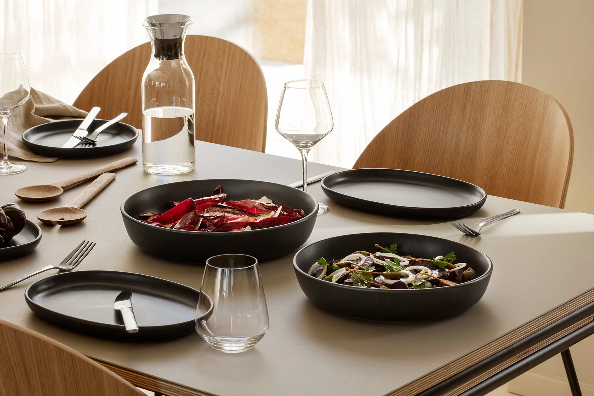 Nordic Kitchen low 沙拉碗 black, Ø25 cm Eva Solo