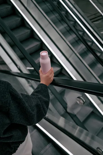 Urban 保温瓶0.7L - 俏皮芭蕾粉 - Eva Solo