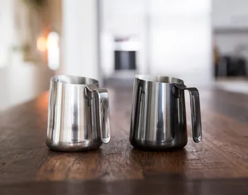Eddy steaming pitcher 53 cl - 石墨色 - Fellow