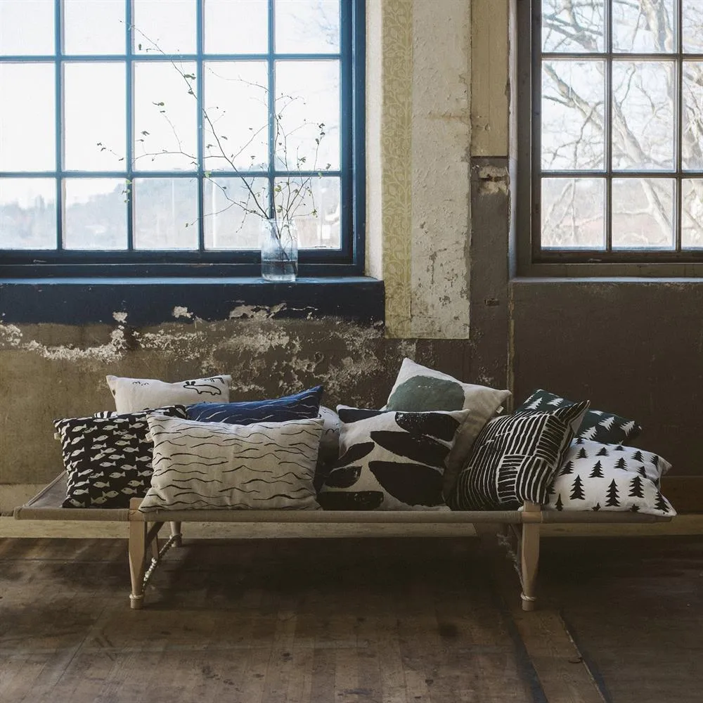 小松树/冷杉 北欧抱枕套  , 白色-黑色 Fine Little Day