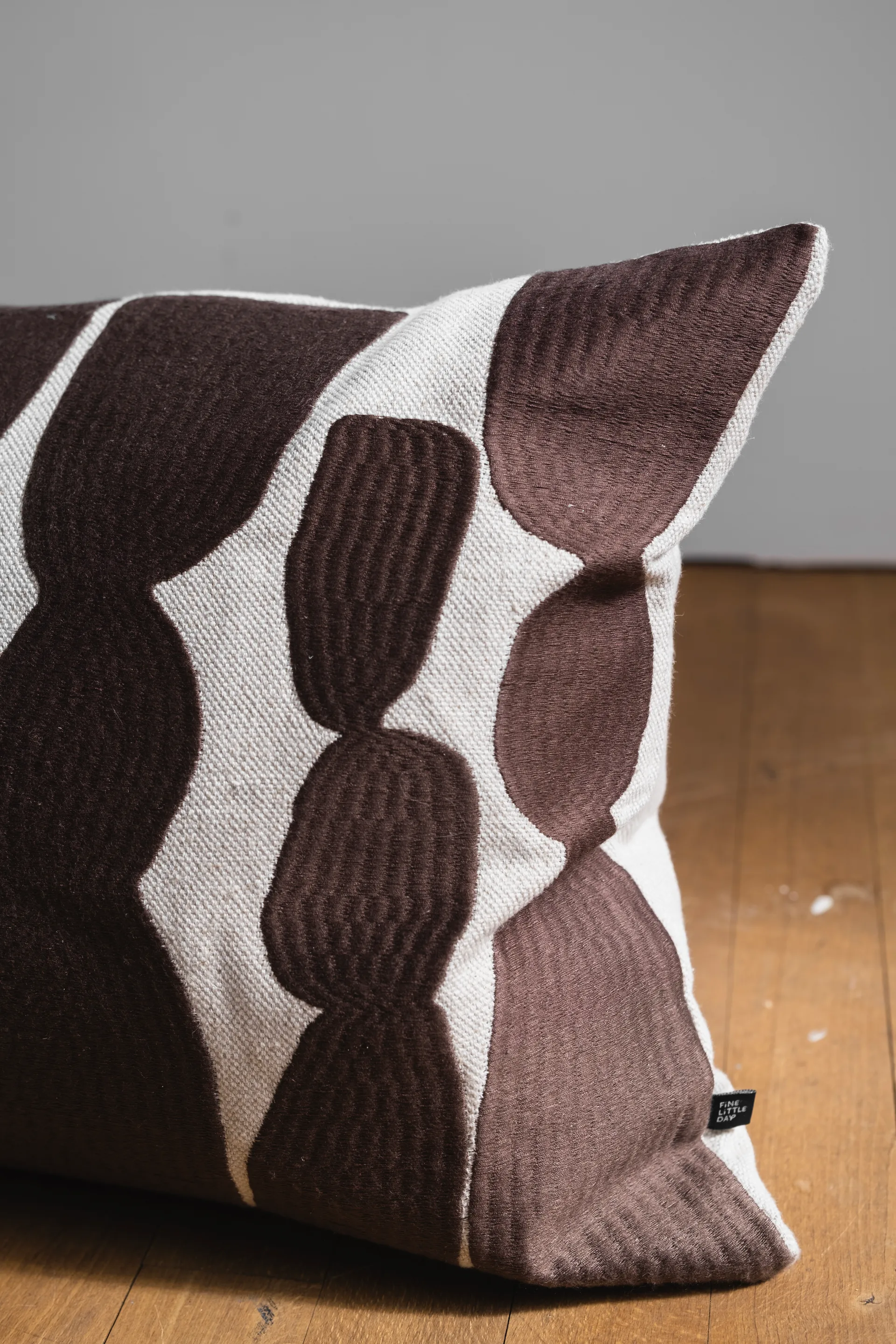 Bowie 靠枕套 38x58 cm, Mocca Fine Little Day