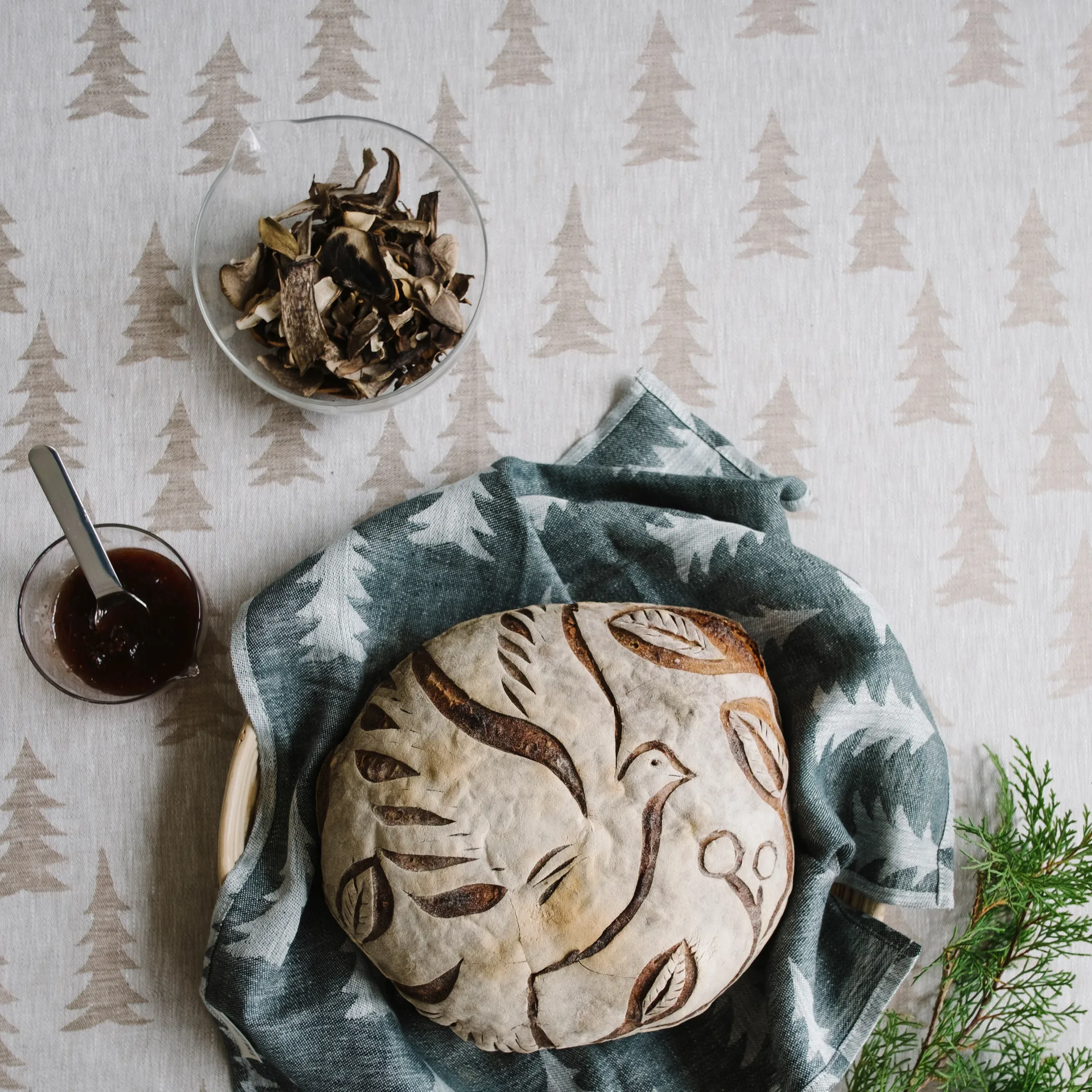 Gran jacquard-woven 桌子 cloth 147x250 cm, 沙色 Fine Little Day