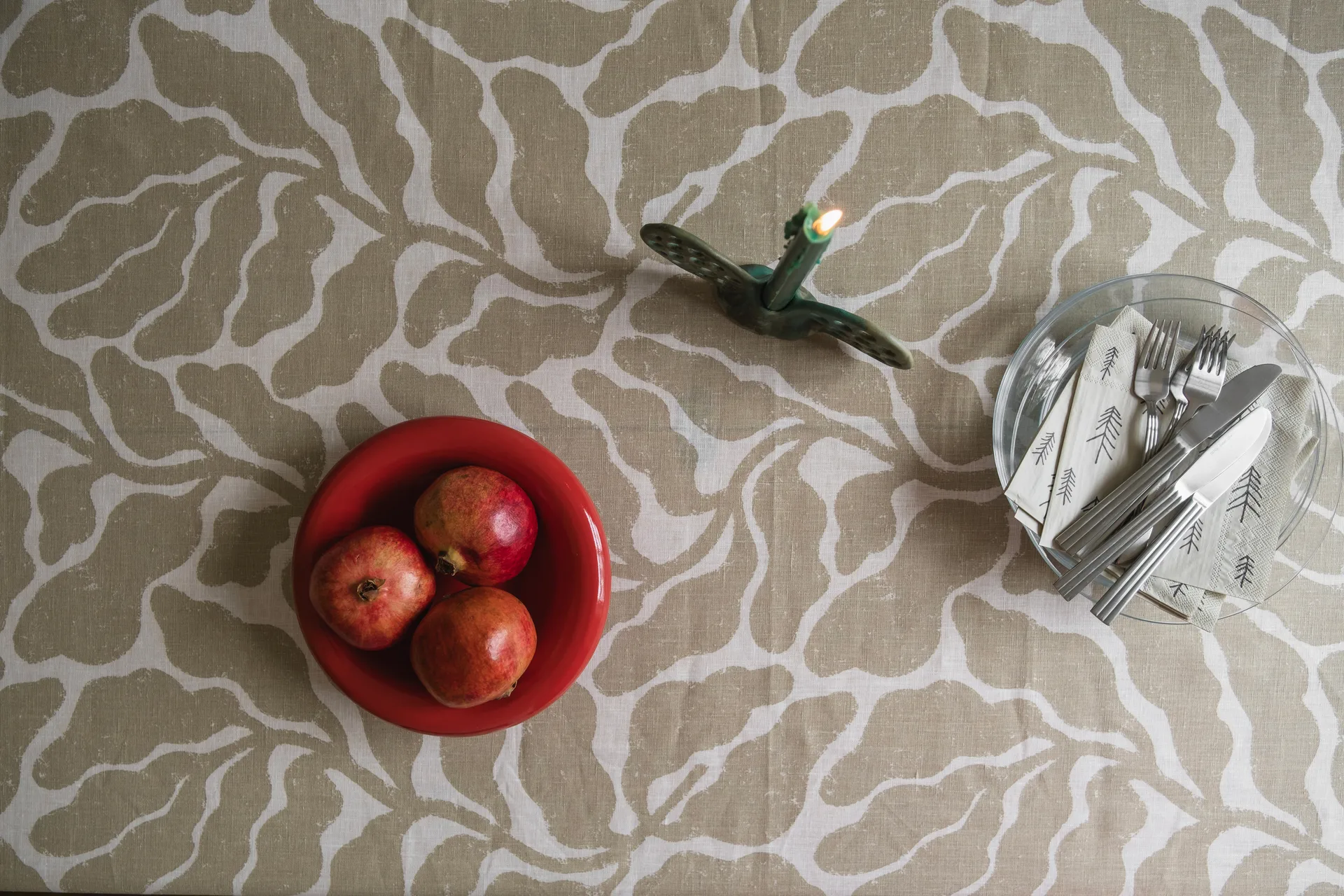 Leaves 桌布 149x250 cm, 沙色 Fine Little Day