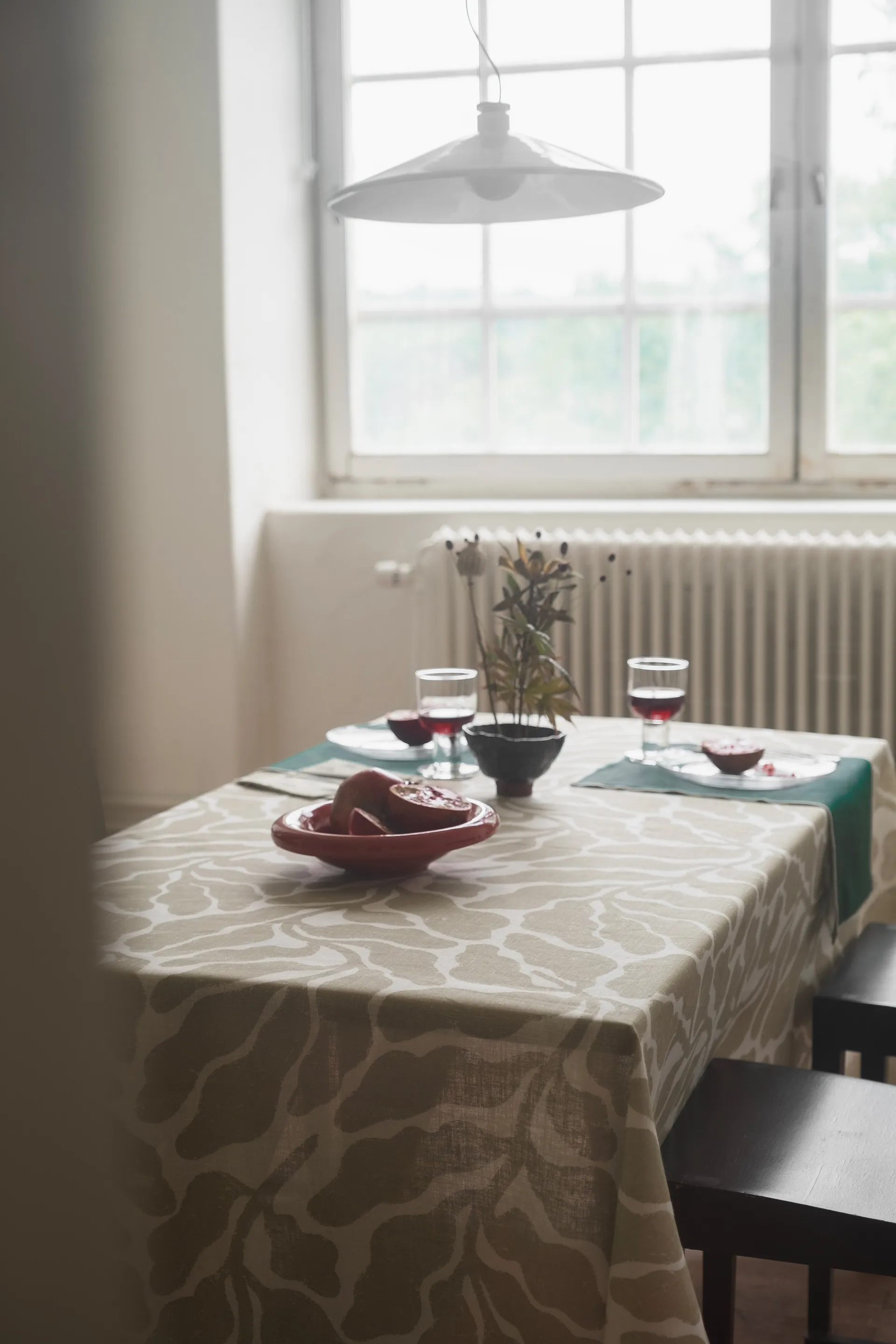 Leaves 桌布 149x250 cm, 沙色 Fine Little Day