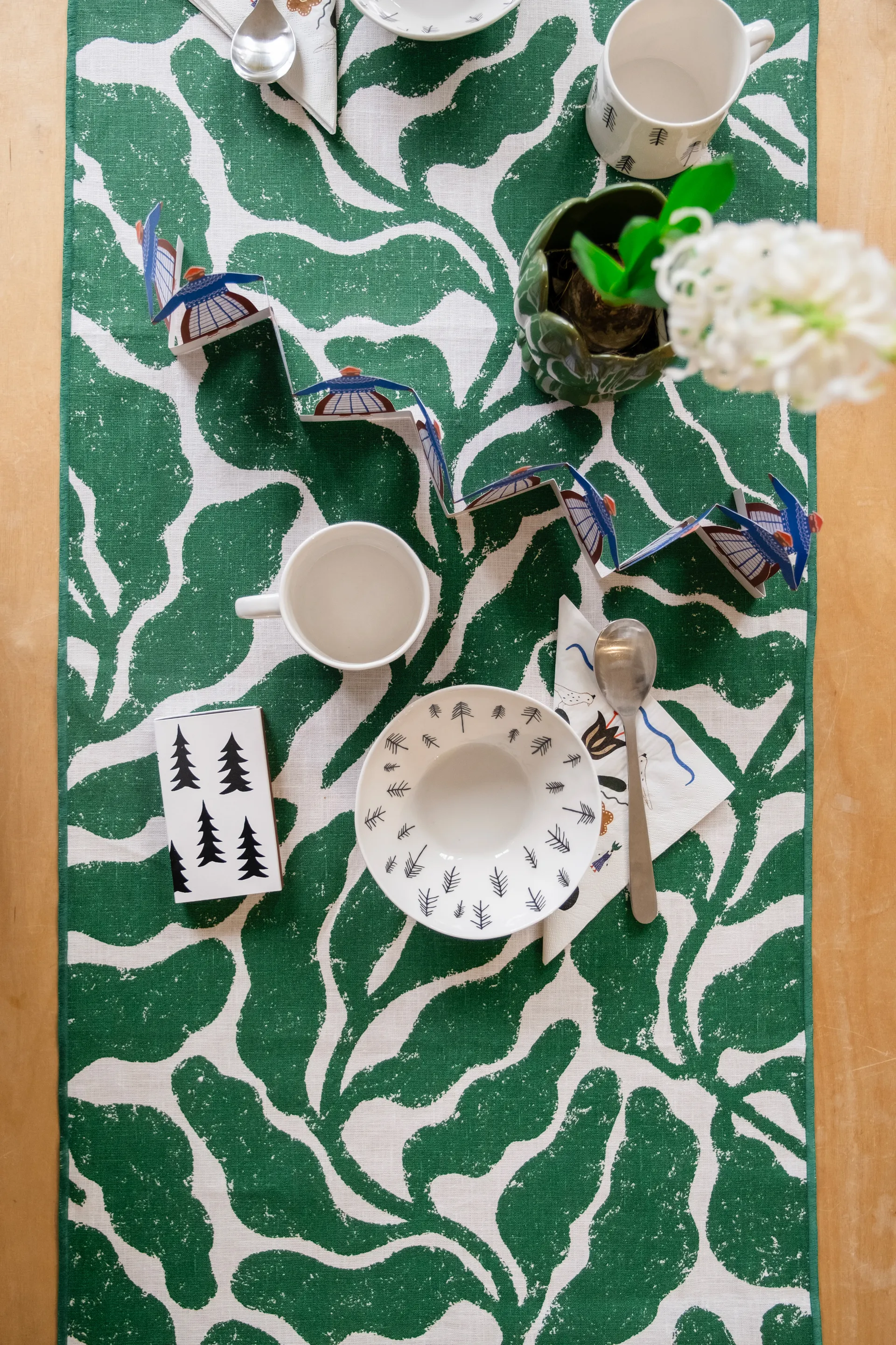 Leaves 桌旗 45x180 cm, 绿色 Fine Little Day