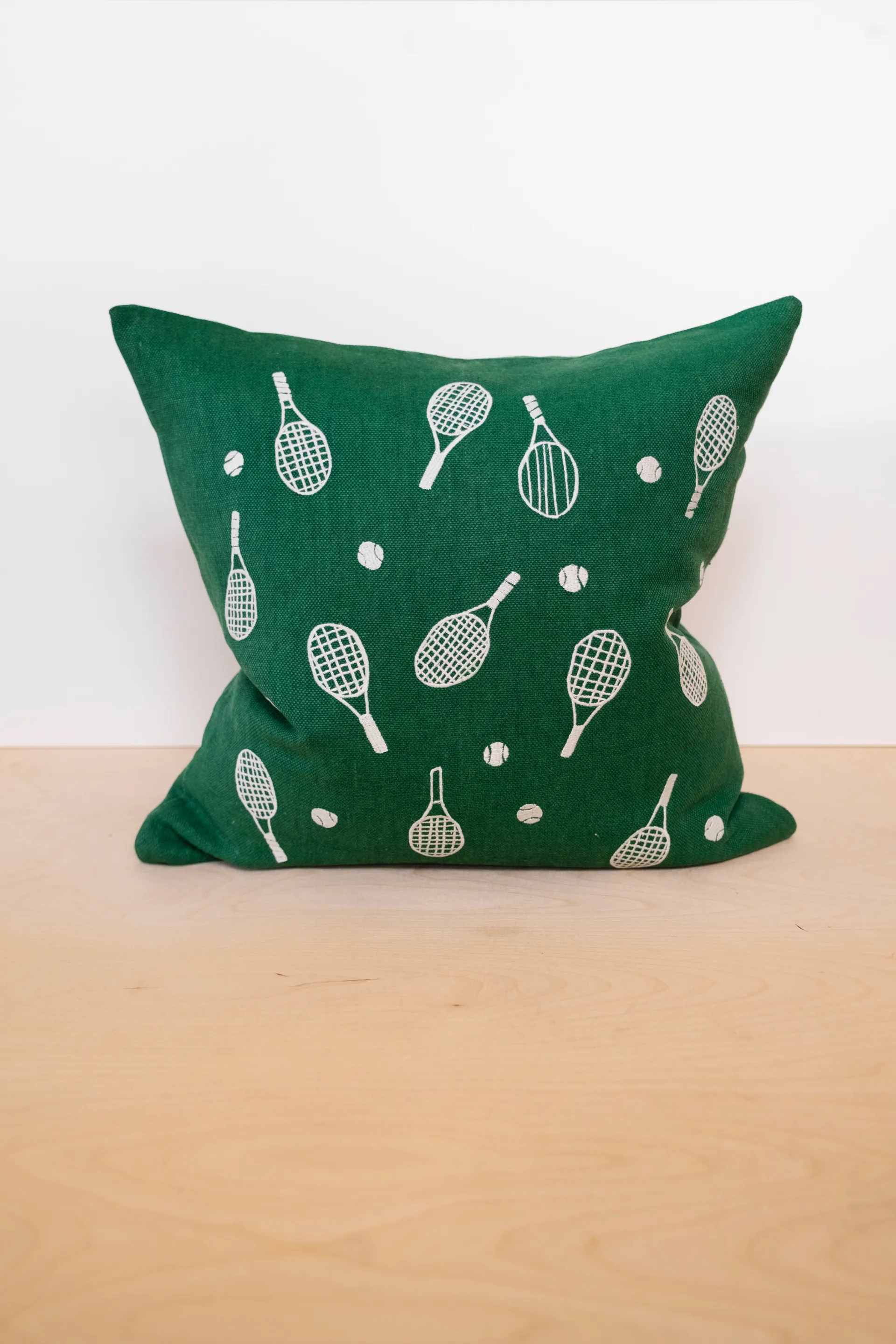 Tennis racket 靠枕套 48x48 cm, 绿色 Fine Little Day