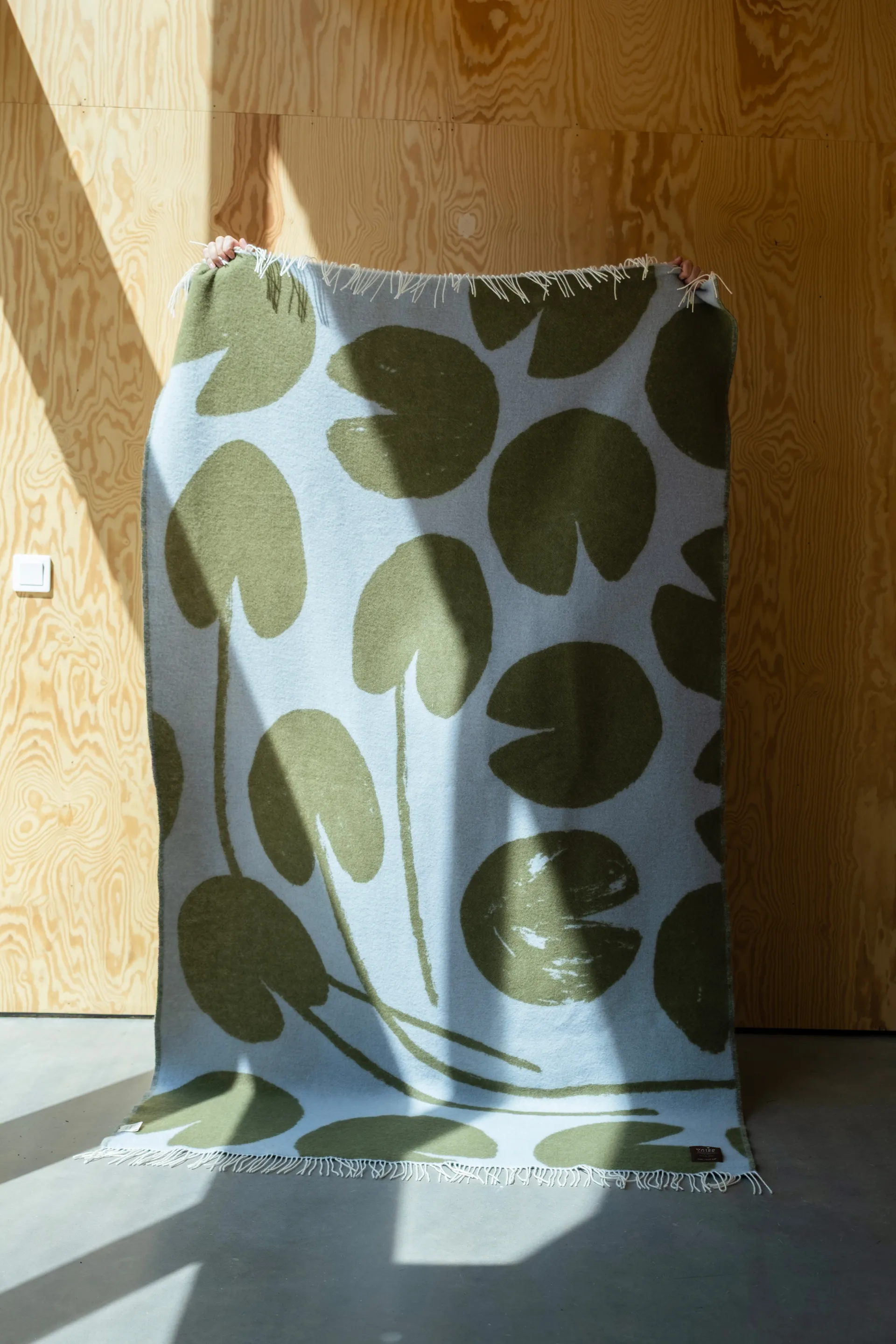 Water lilies 毯子 130x220 cm, 蓝色-绿色 Fine Little Day