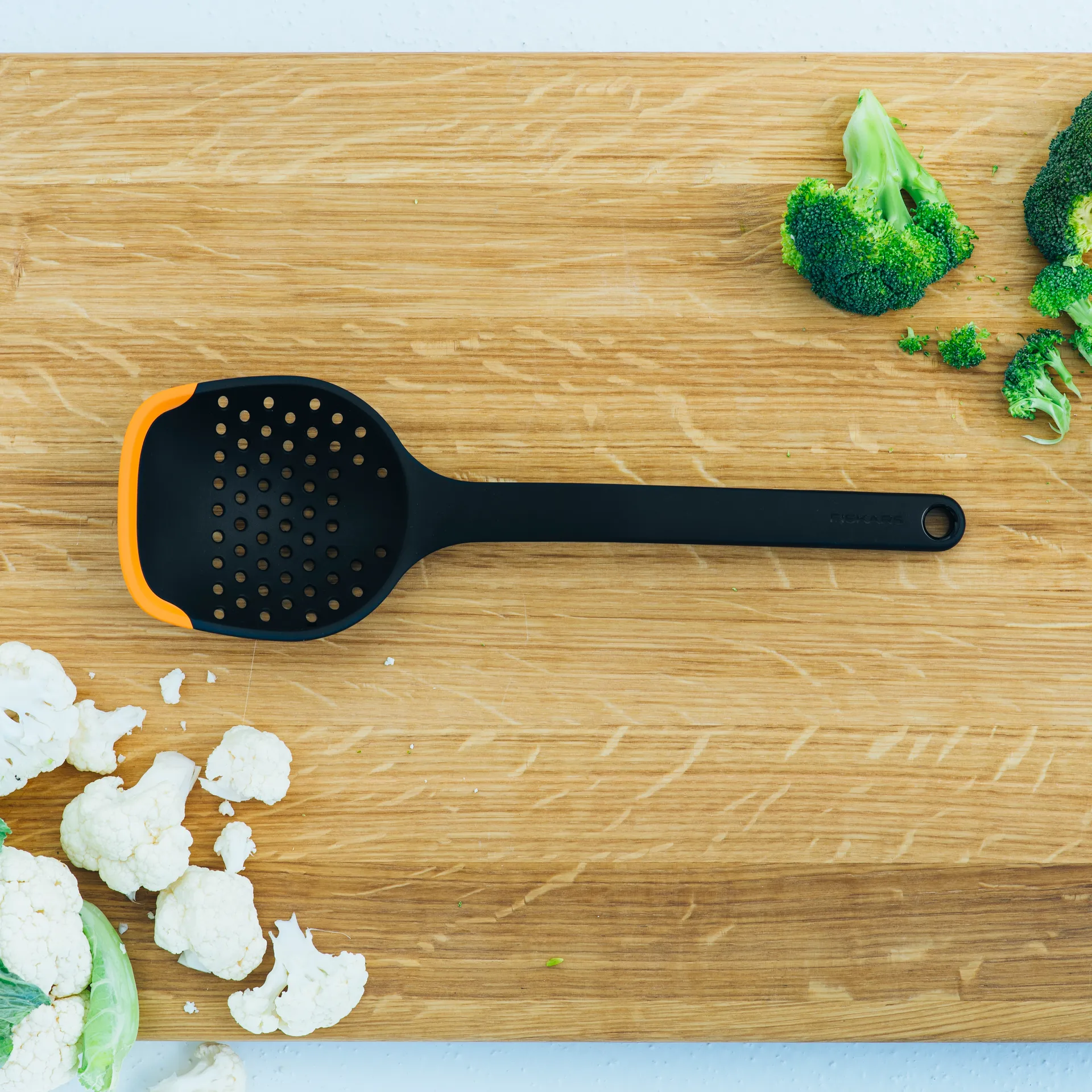 Functional Form cooking spoon 29.6 cm, 黑色 Fiskars