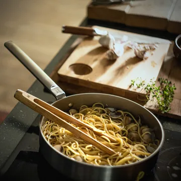 Norden 食物夹 - 橡木_不锈钢 - Fiskars