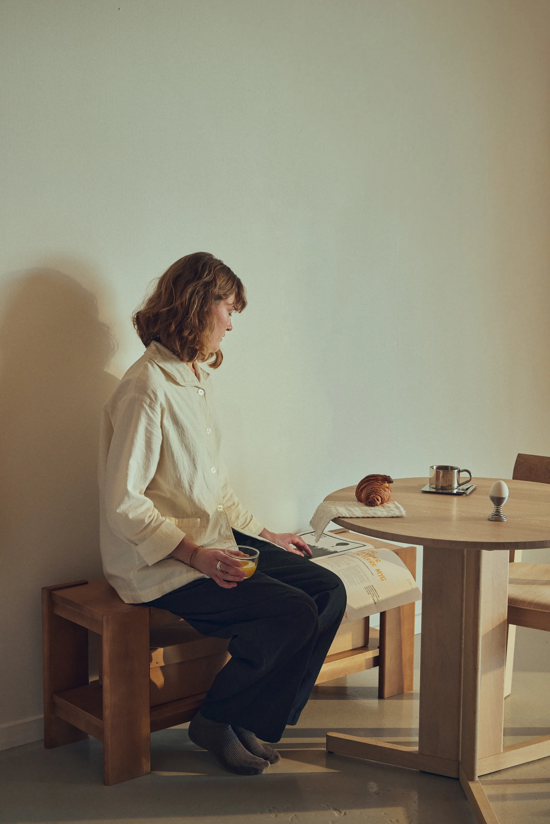 Beam 横梁 长凳, 深棕色松木_112x45x33cm Form & Refine