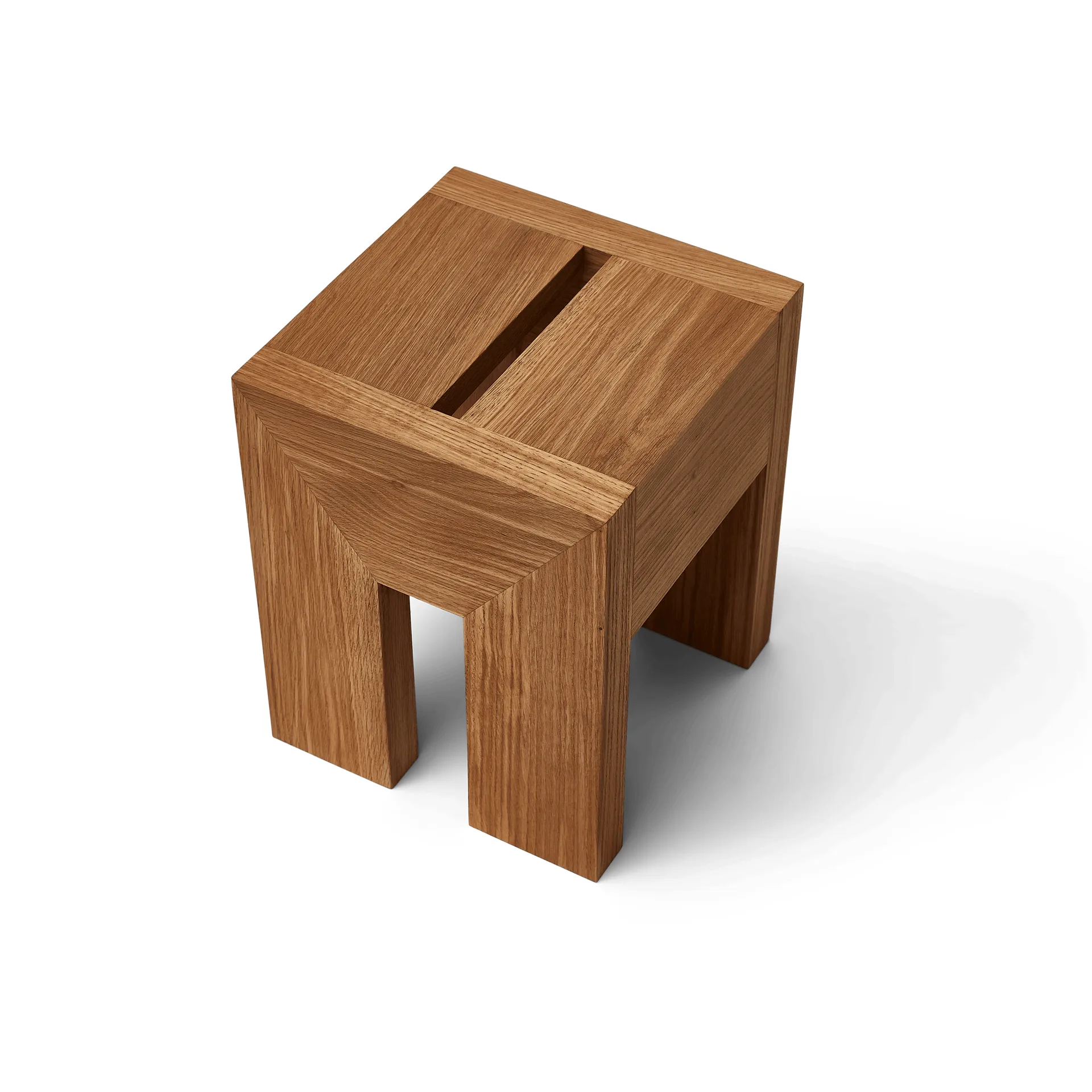Monolith 边几, 橡木，29x29x36cm Form & Refine