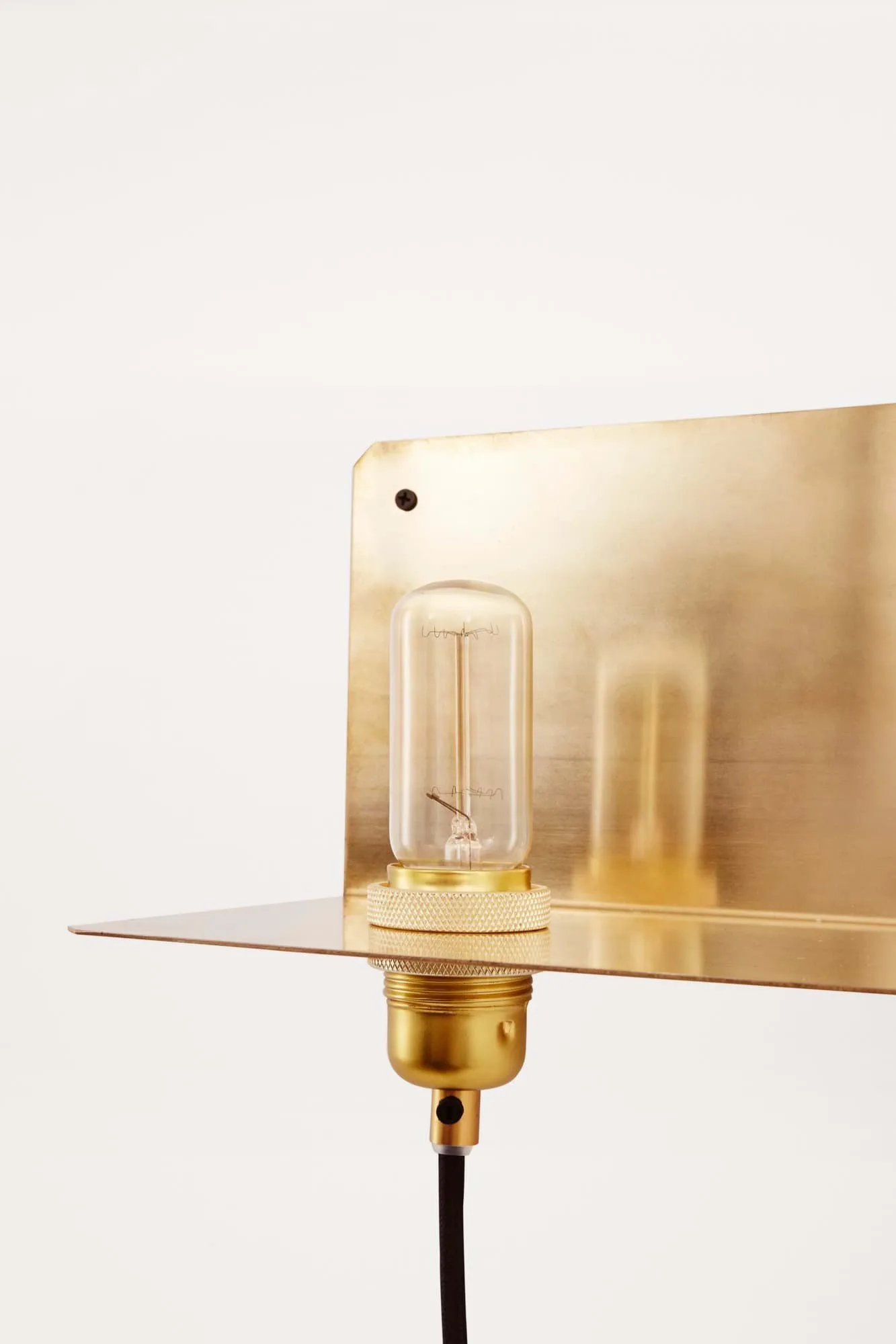 90° Wall Light 壁灯, Brass FRAMA