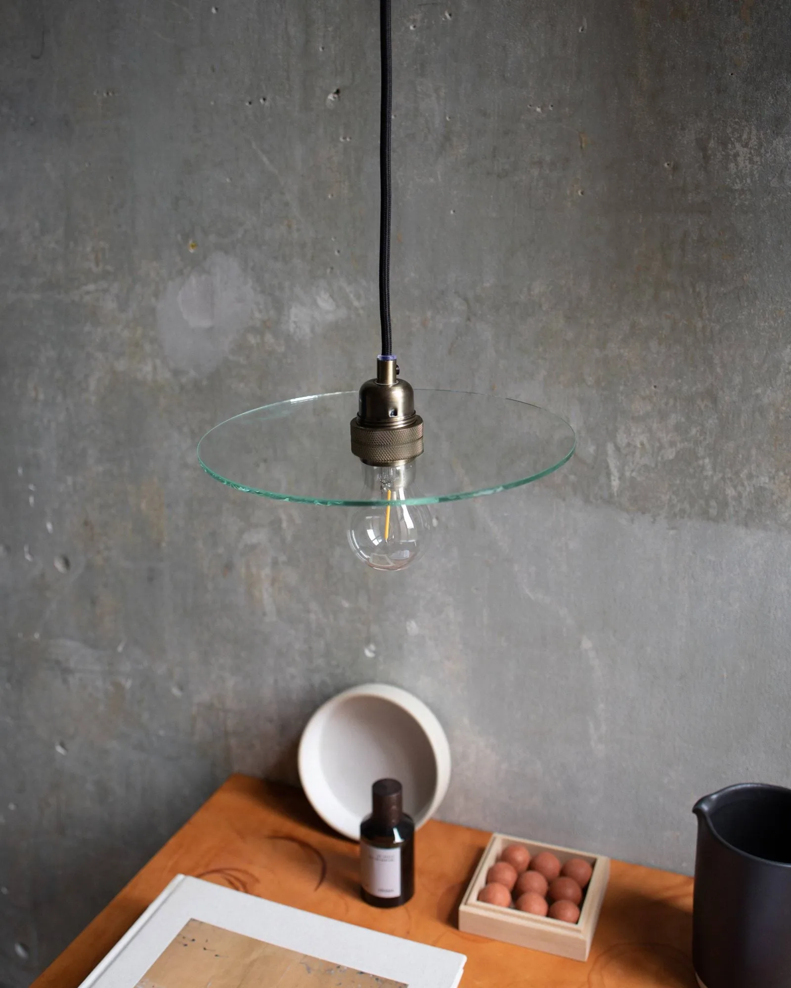 Circle Shade 吊灯, 透明玻璃-钢，Ø25 cm FRAMA