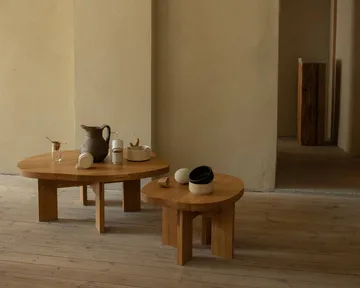 Farmhouse 边桌 - 橡木, 51x55,8x37 cm - FRAMA