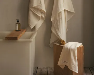 Light Towel 浴巾 150x100 cm - Bone white (白色) - FRAMA