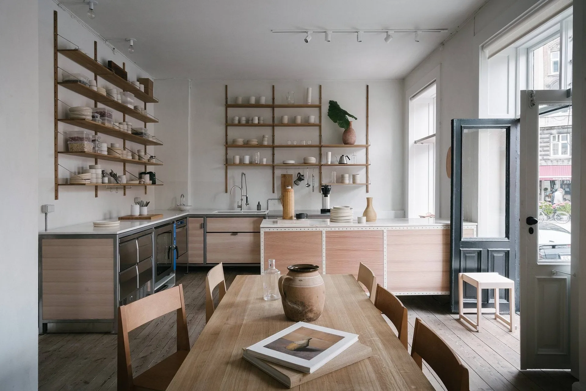 Low Stool 01 凳子, 木 FRAMA
