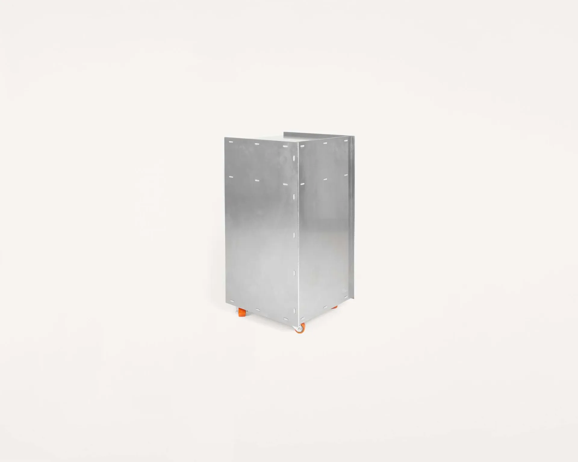 Rivet Cart 带轮边桌, 铝，32,8x33,8x65 cm FRAMA