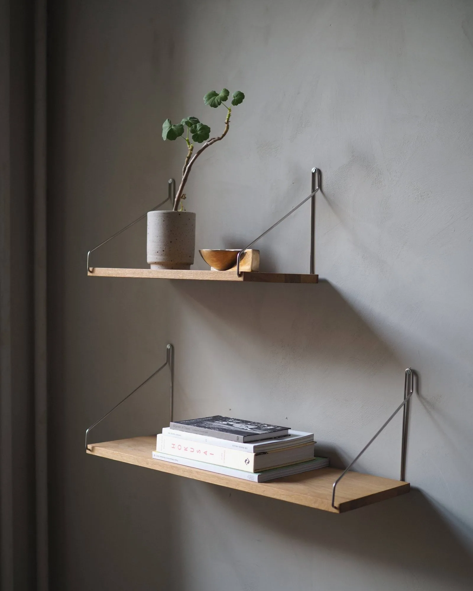 Single Shelf 壁架, 橡木-不锈钢，60x20 cm FRAMA
