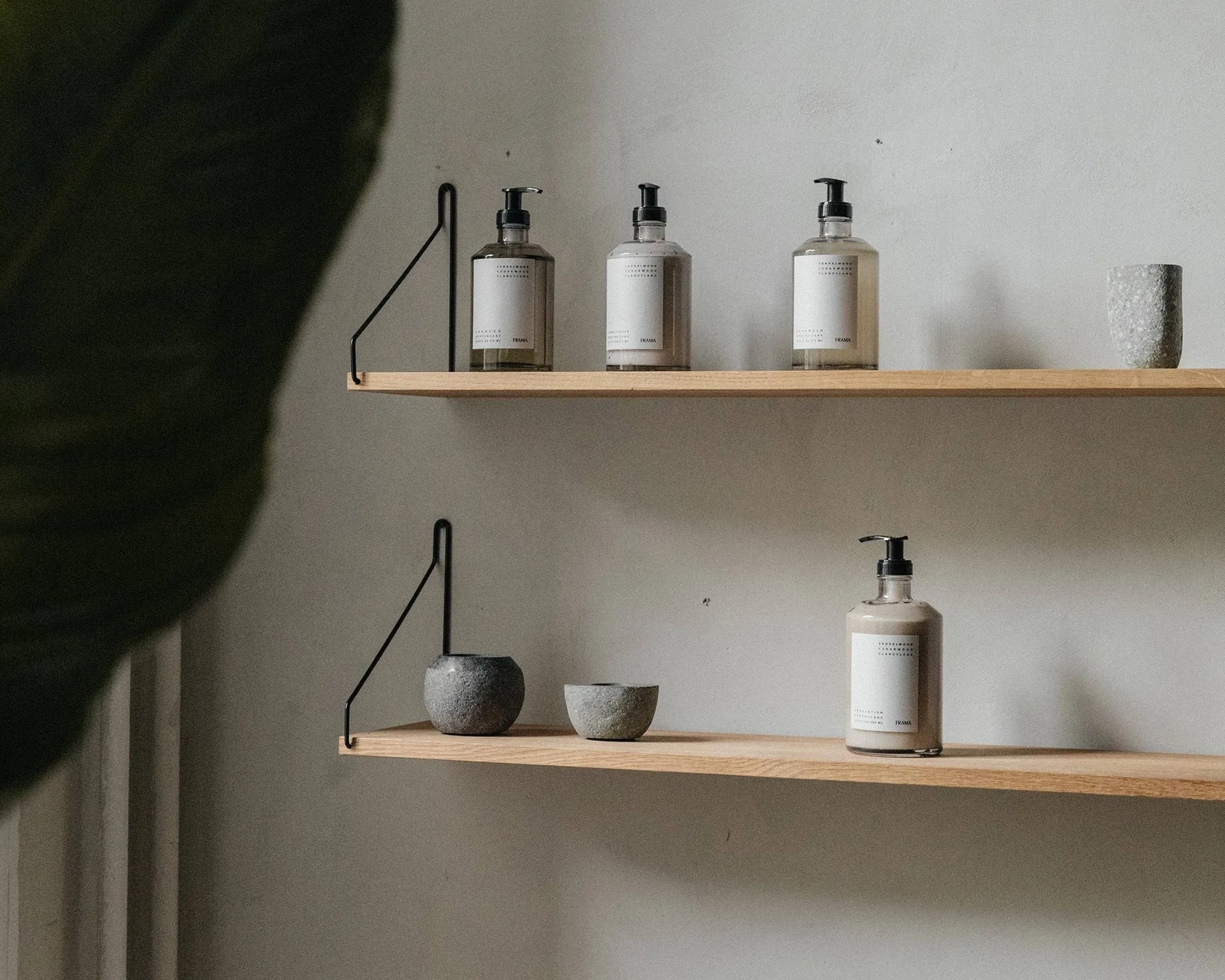Single Shelf 壁架, 橡木-黑色, 80x20 cm FRAMA
