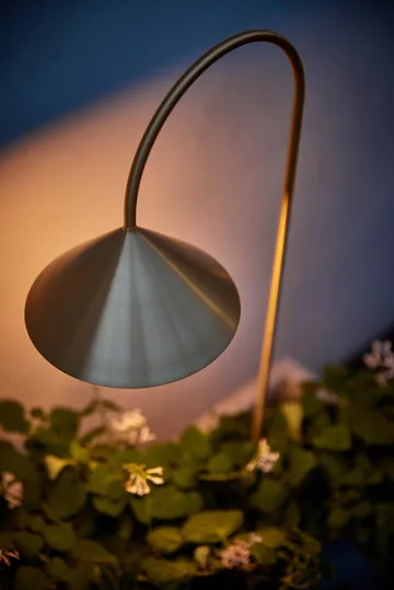 Grasp Garden Spear 插地式花园金属灯 - 黄铜色_82cm - Frandsen