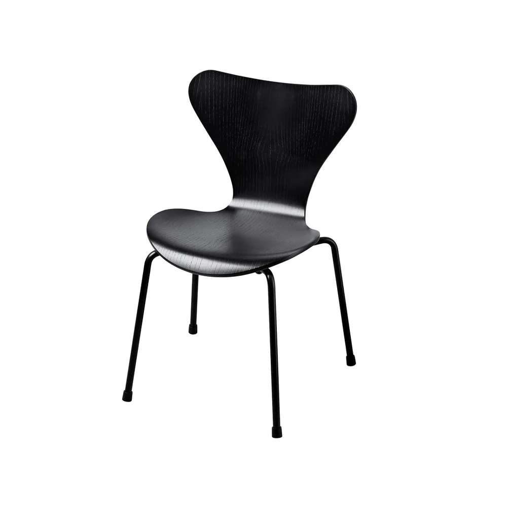 3177 Series 7 儿童椅子, 黑色 Fritz Hansen