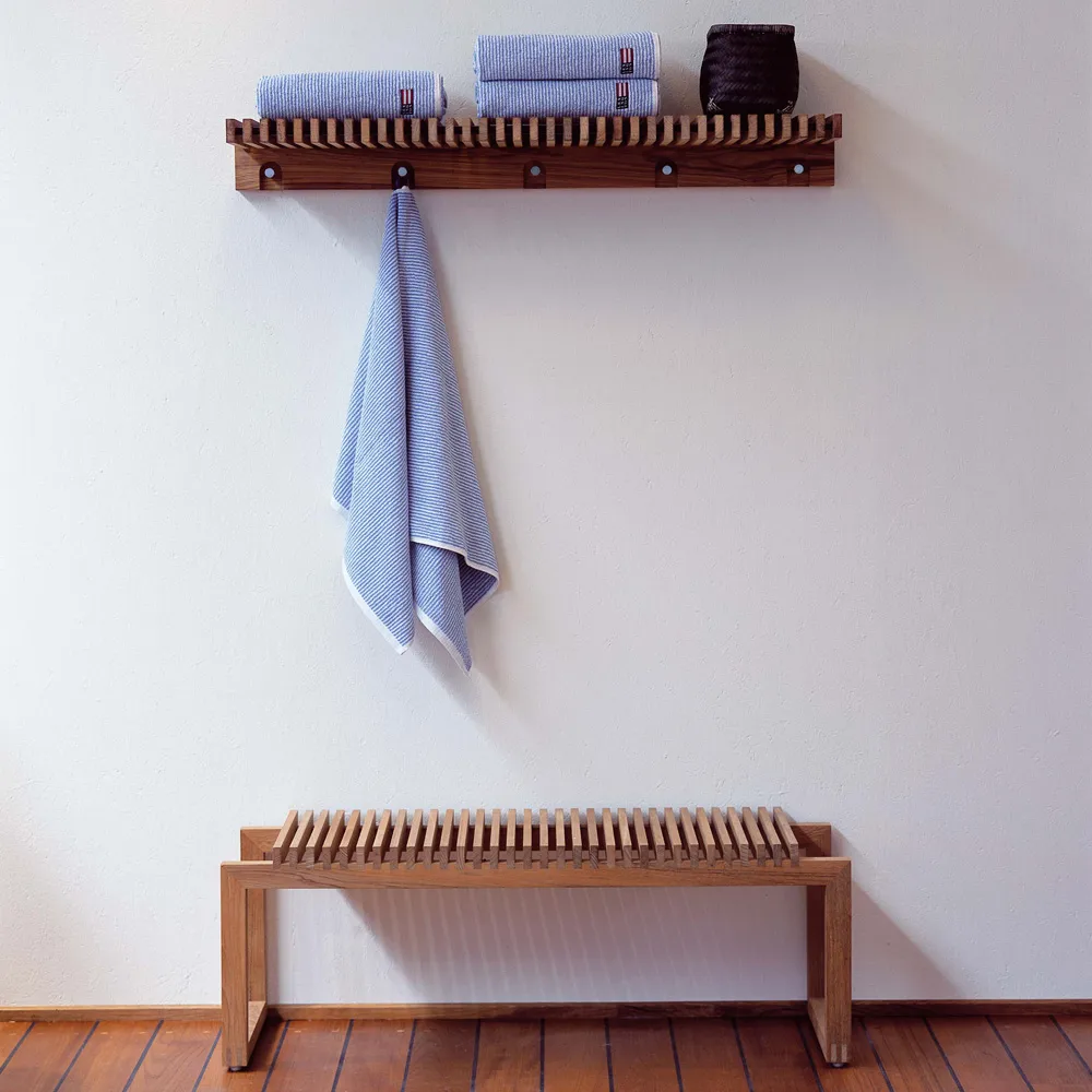 Cutter 衣帽架含置物层板, 柚木色 Fritz Hansen
