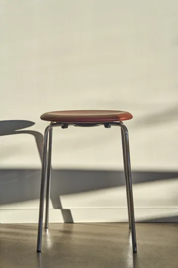Dot 吧台凳 皮革 - 栗色 - Fritz Hansen