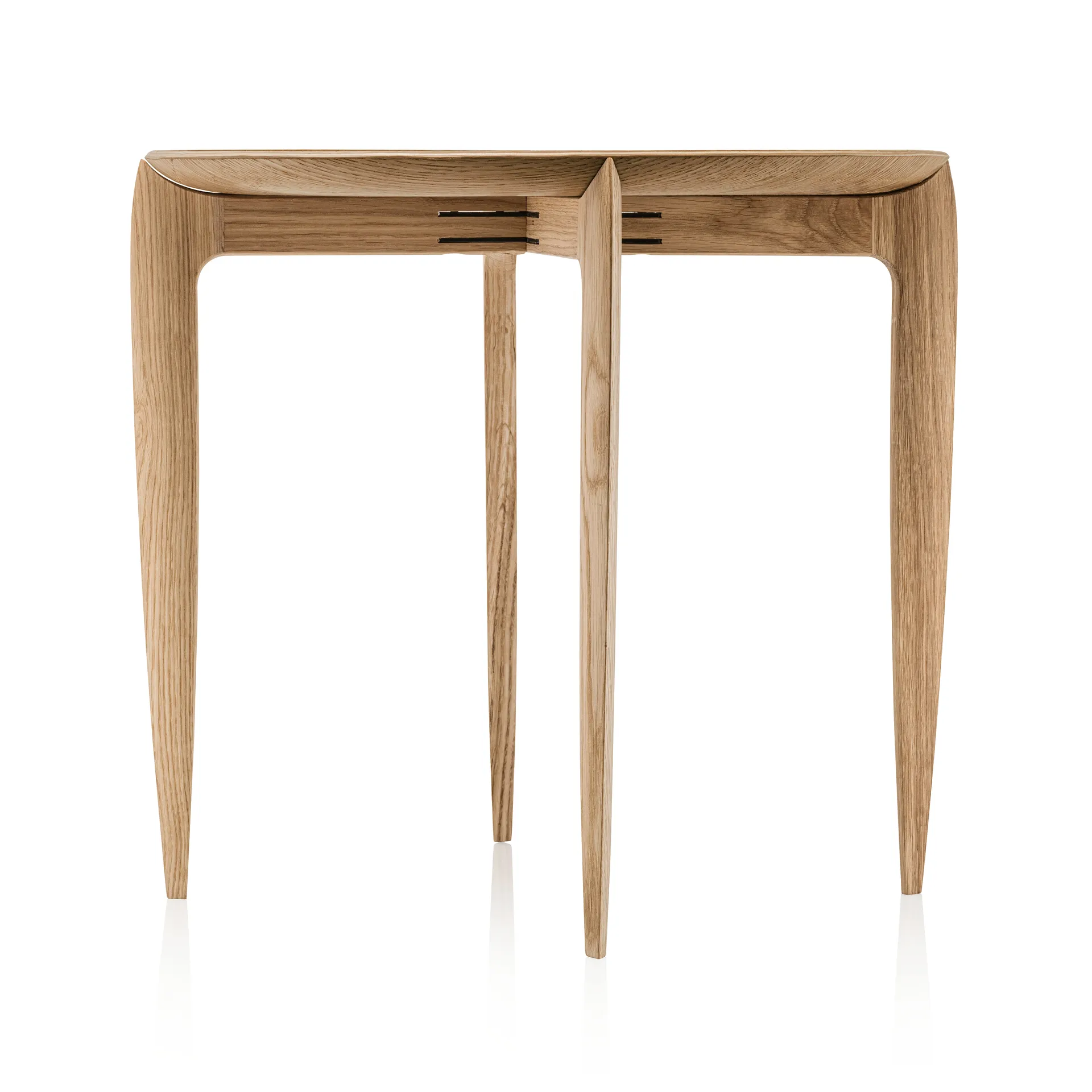 Foldable Tray 桌子 Ø 45 cm, 橡木色 Fritz Hansen