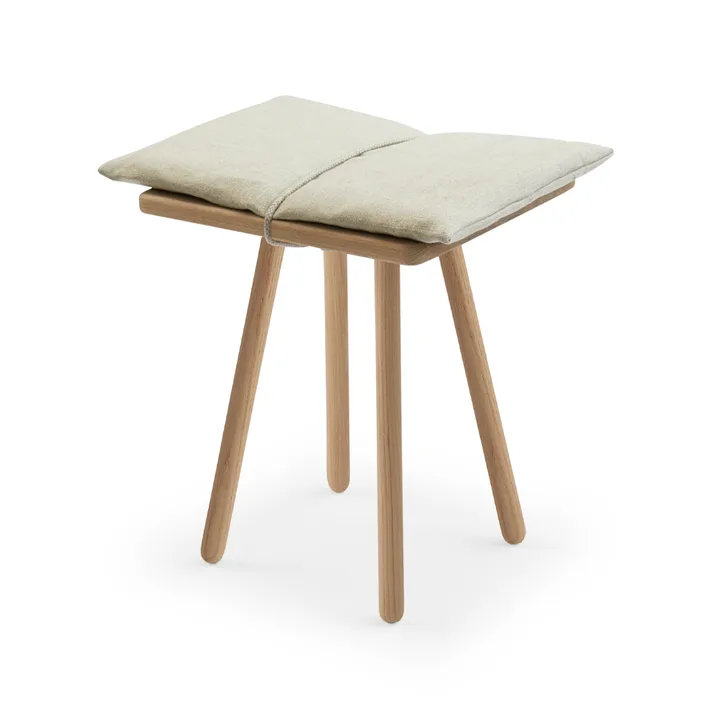 Georg 北欧简约风格凳子 - 亚麻色_橡木色_untreated_incl. linen cushion - Fritz Hansen