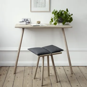 Georg 北欧风格实木圆凳 - 橡木色 - Fritz Hansen