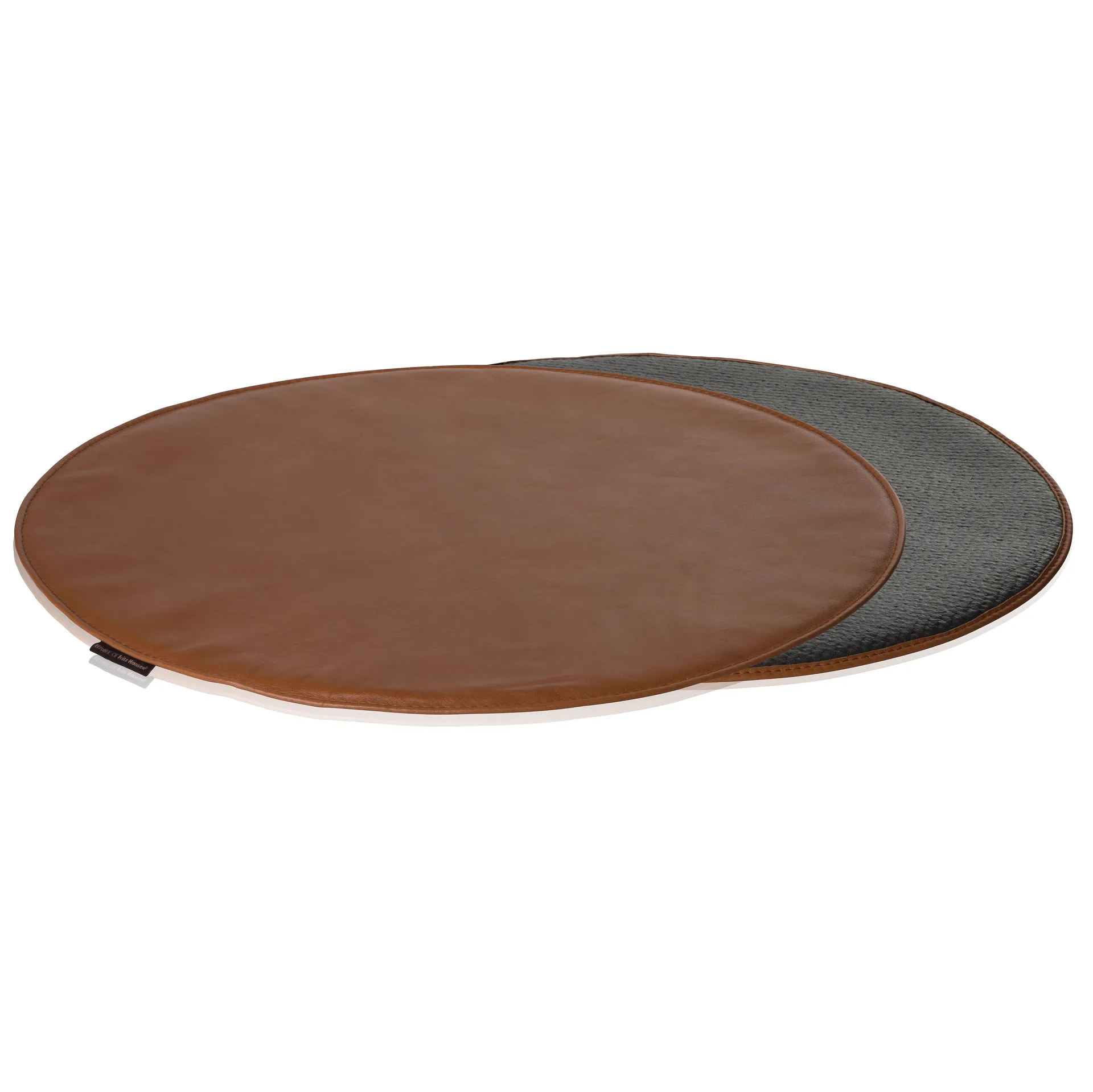Series 7 椅子 pad leather, 胡桃木色 Fritz Hansen
