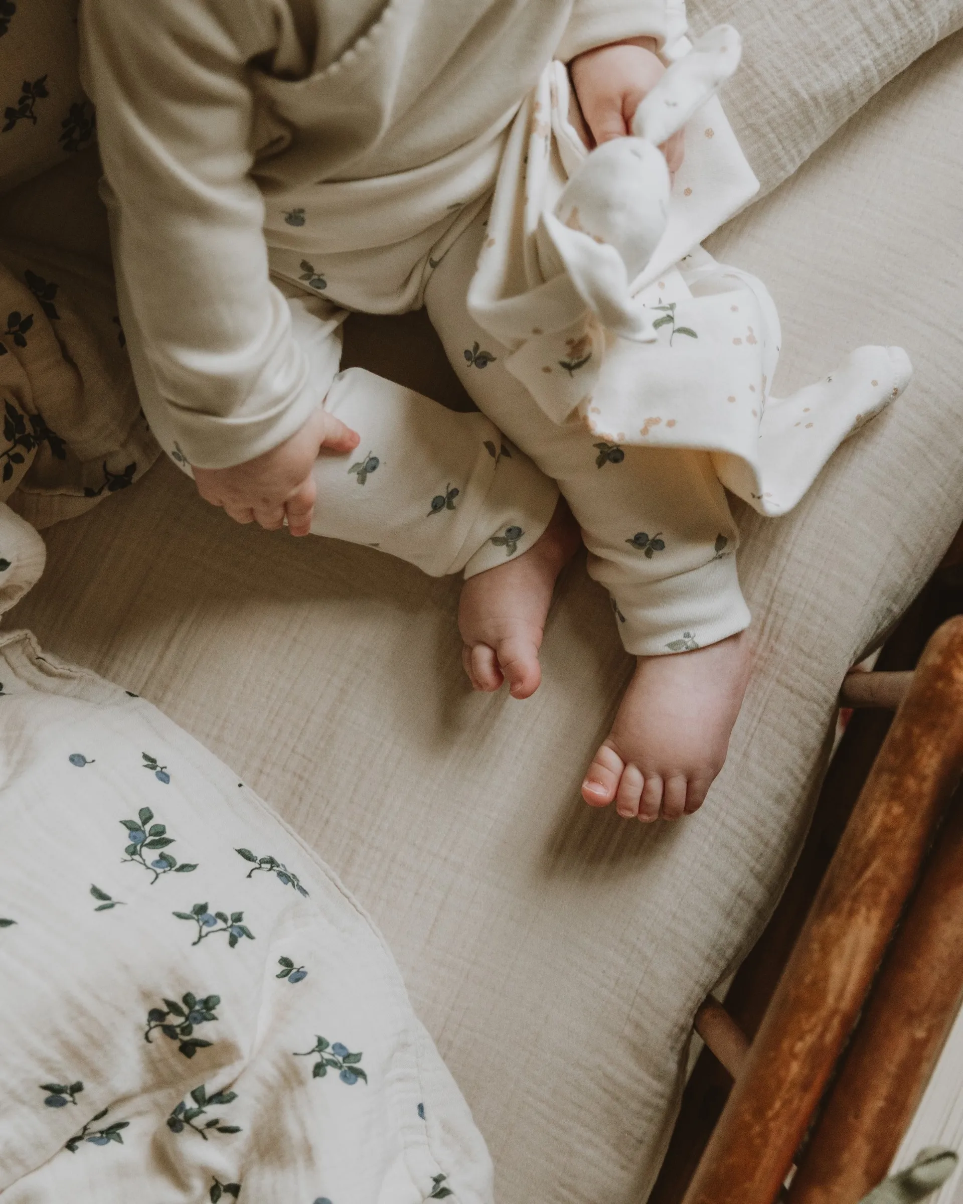 Eggshell 蛋壳色 平纹细布 床笠, 70x140x20 cm Garbo&Friends