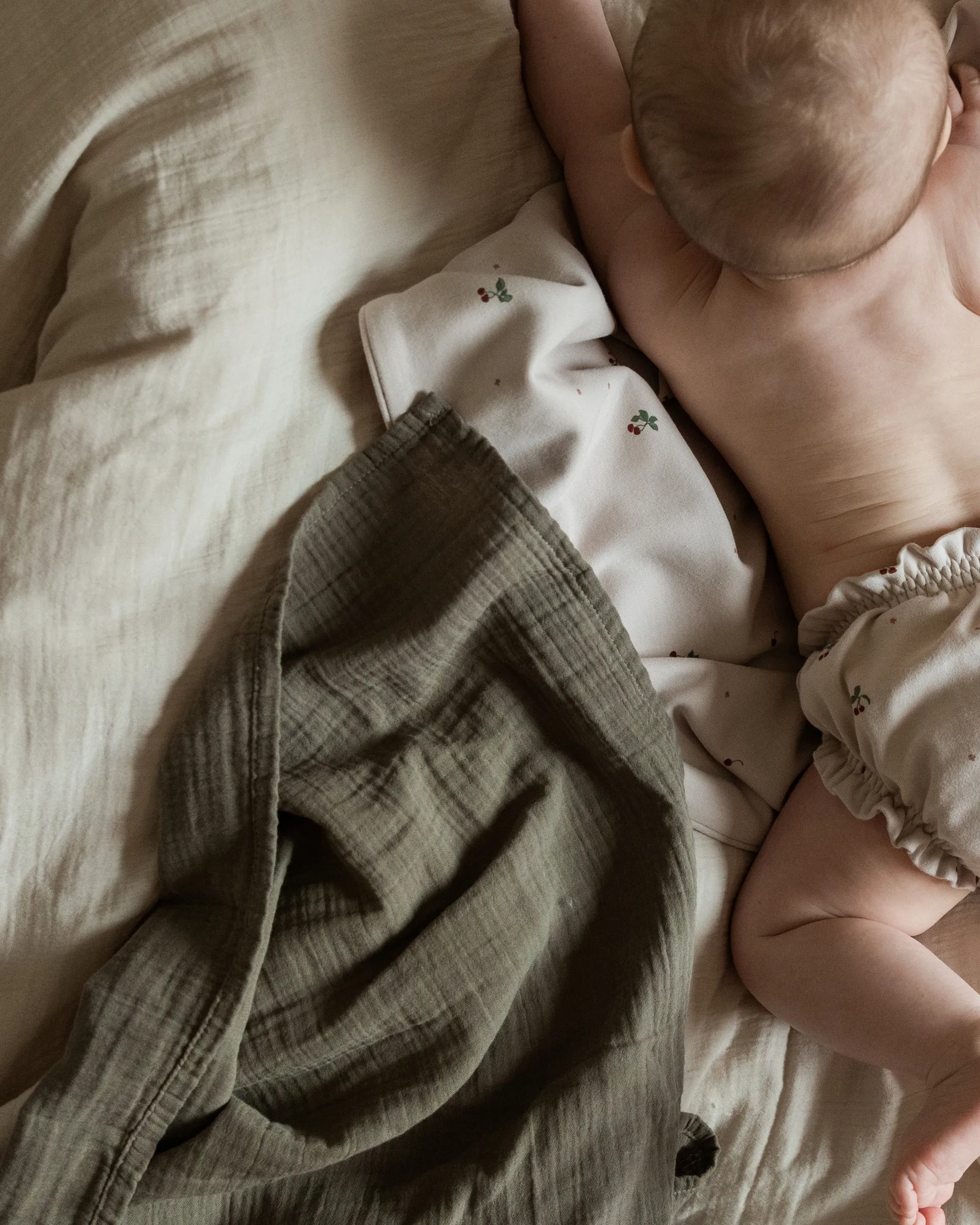 Geranium 天竺葵墨绿纯色 平纹细布 襁褓毯/婴儿毯, 110x110 cm Garbo&Friends