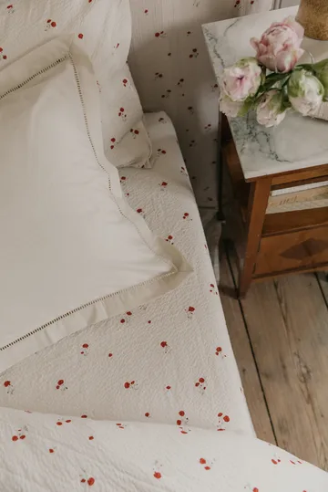 珍珠白 法式镂空蕾丝 Pearl Ladder Lace 枕头套 - 65x65cm - Garbo&Friends