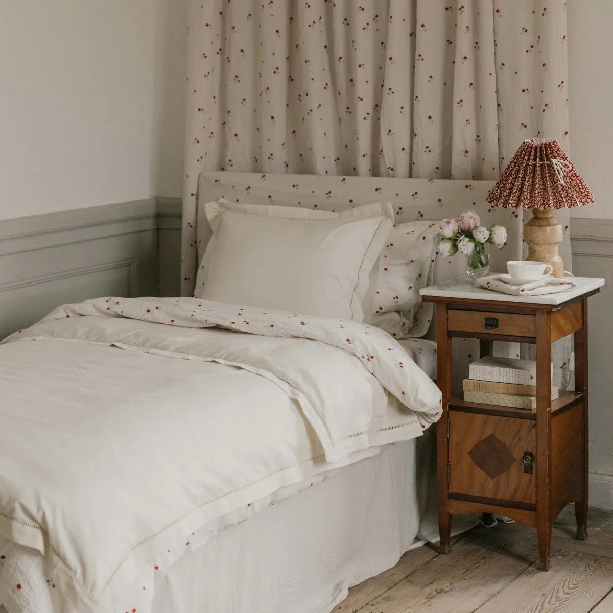 珍珠白 法式镂空蕾丝 被套 Pearl Ladder Lace duvet cover, 135x200cm Garbo&Friends