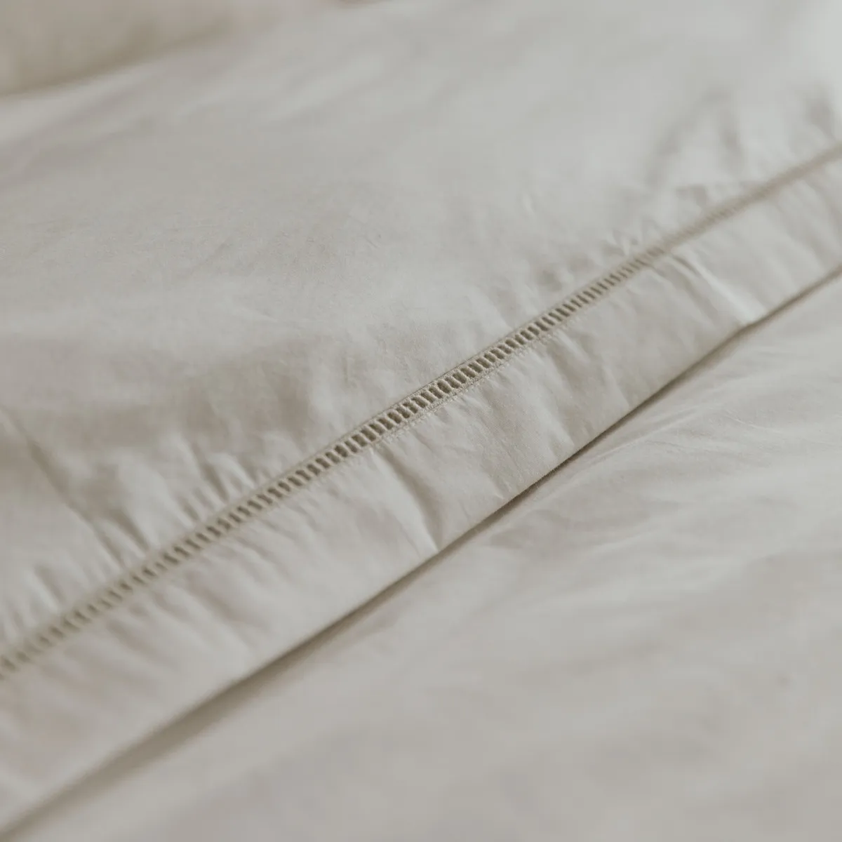 珍珠白 法式镂空蕾丝 被套 Pearl Ladder Lace duvet cover, 135x200cm Garbo&Friends