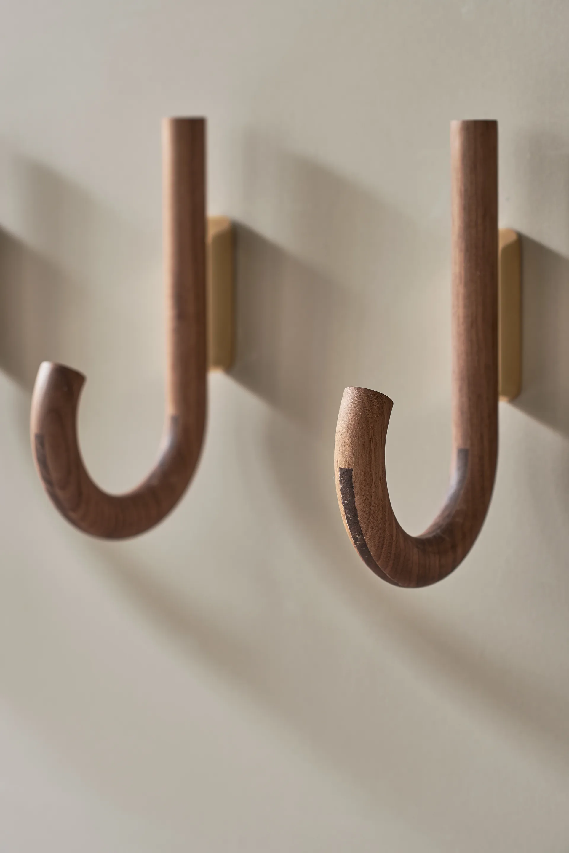 挂钩 挂钩 19 cm, 胡桃木-黄铜色 Gejst