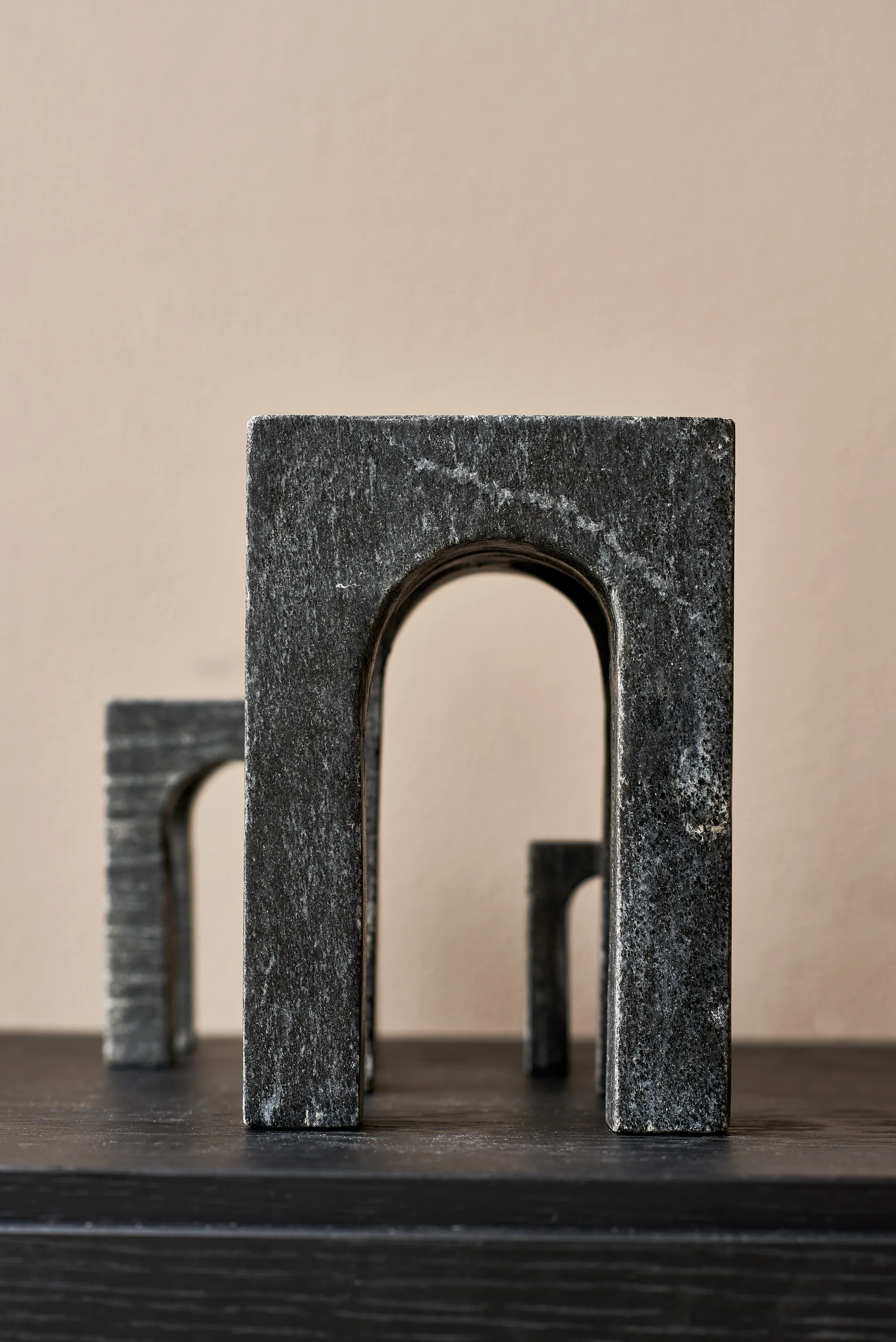 Arkis 书挡/书立架 3件套装, 黑色 Gejst