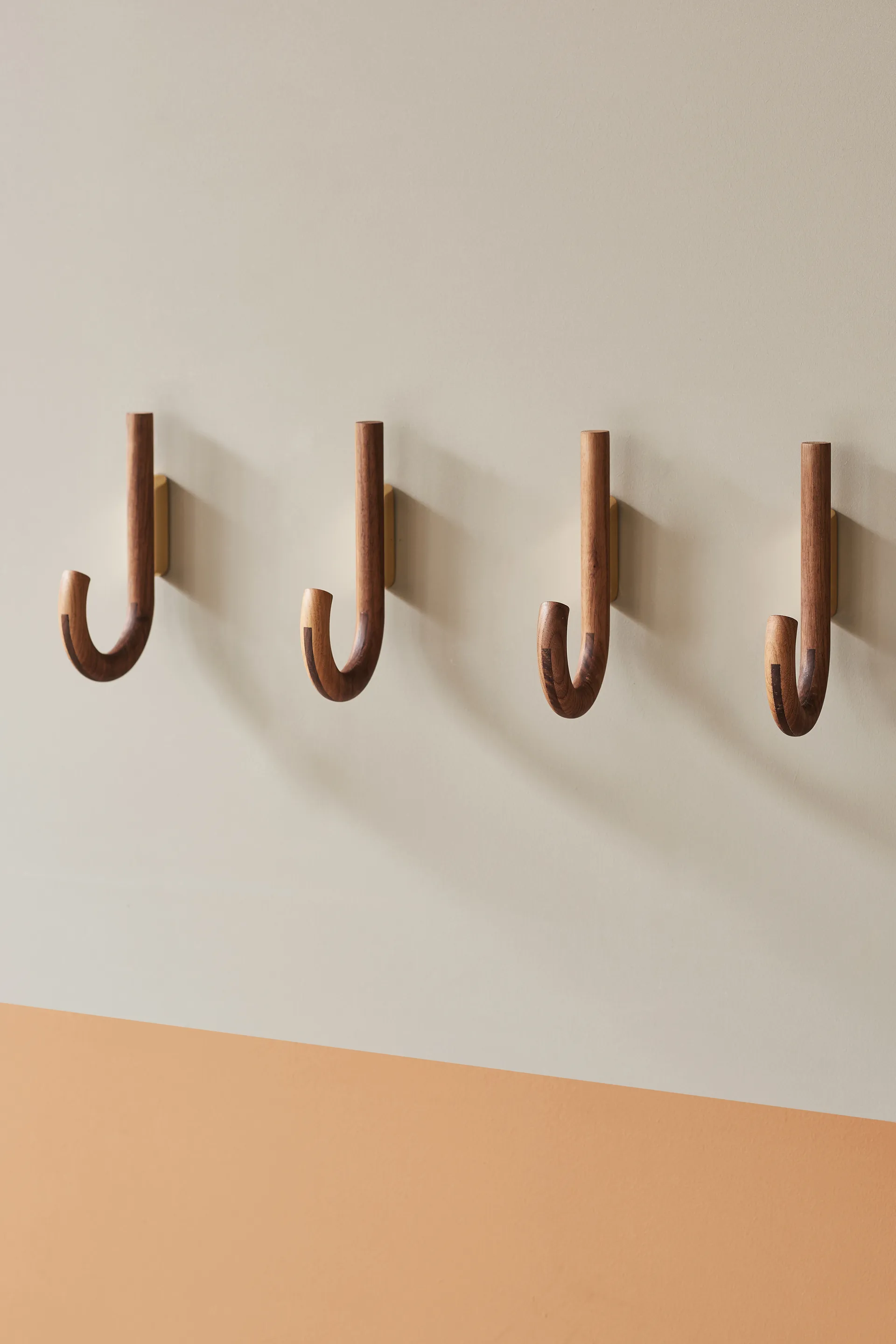 Hook 挂钩19cm, 胡桃木色_黄铜色 Gejst