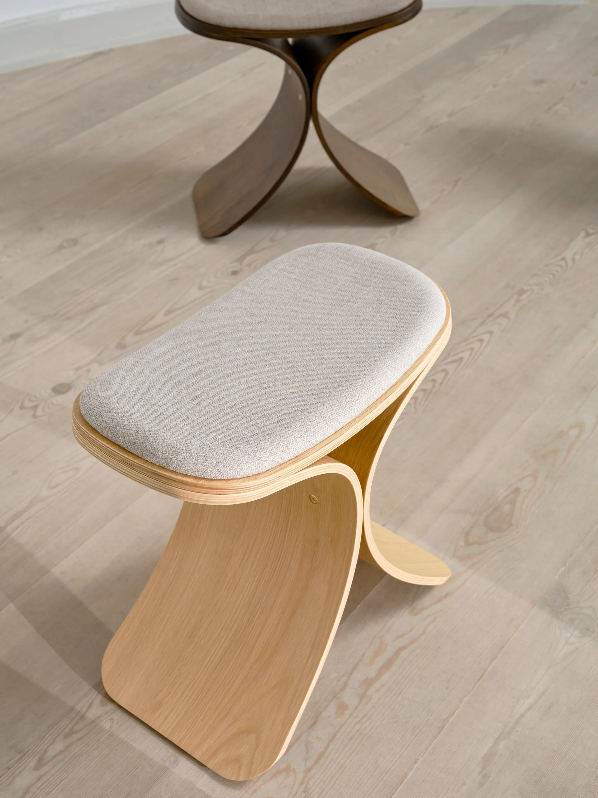 Luno 凳子48x28x72cm, 橡木_米色织物 Gejst