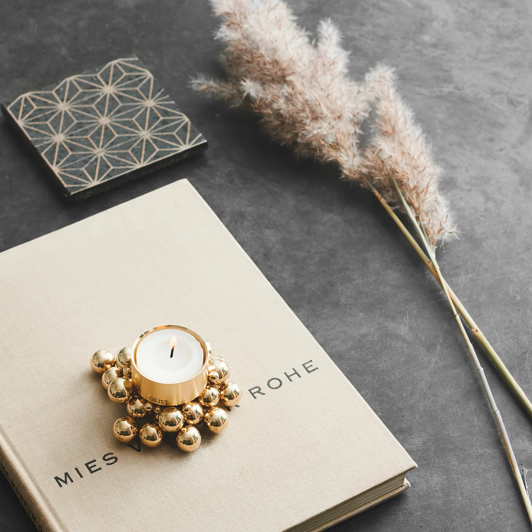 Molekyl 烛台, 黄铜色 Gejst